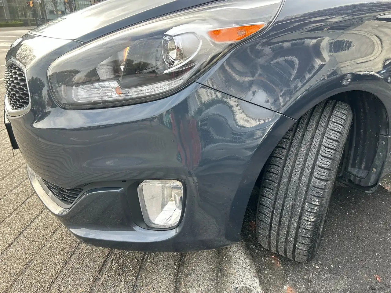 Kia Rondo снимка Kia Rondo