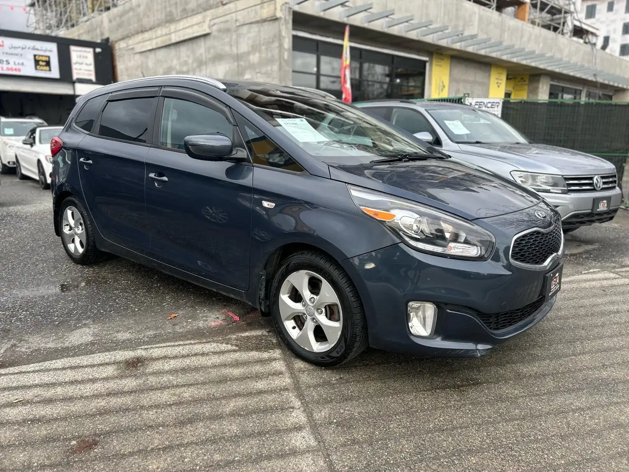 Kia Rondo снимка Kia Rondo