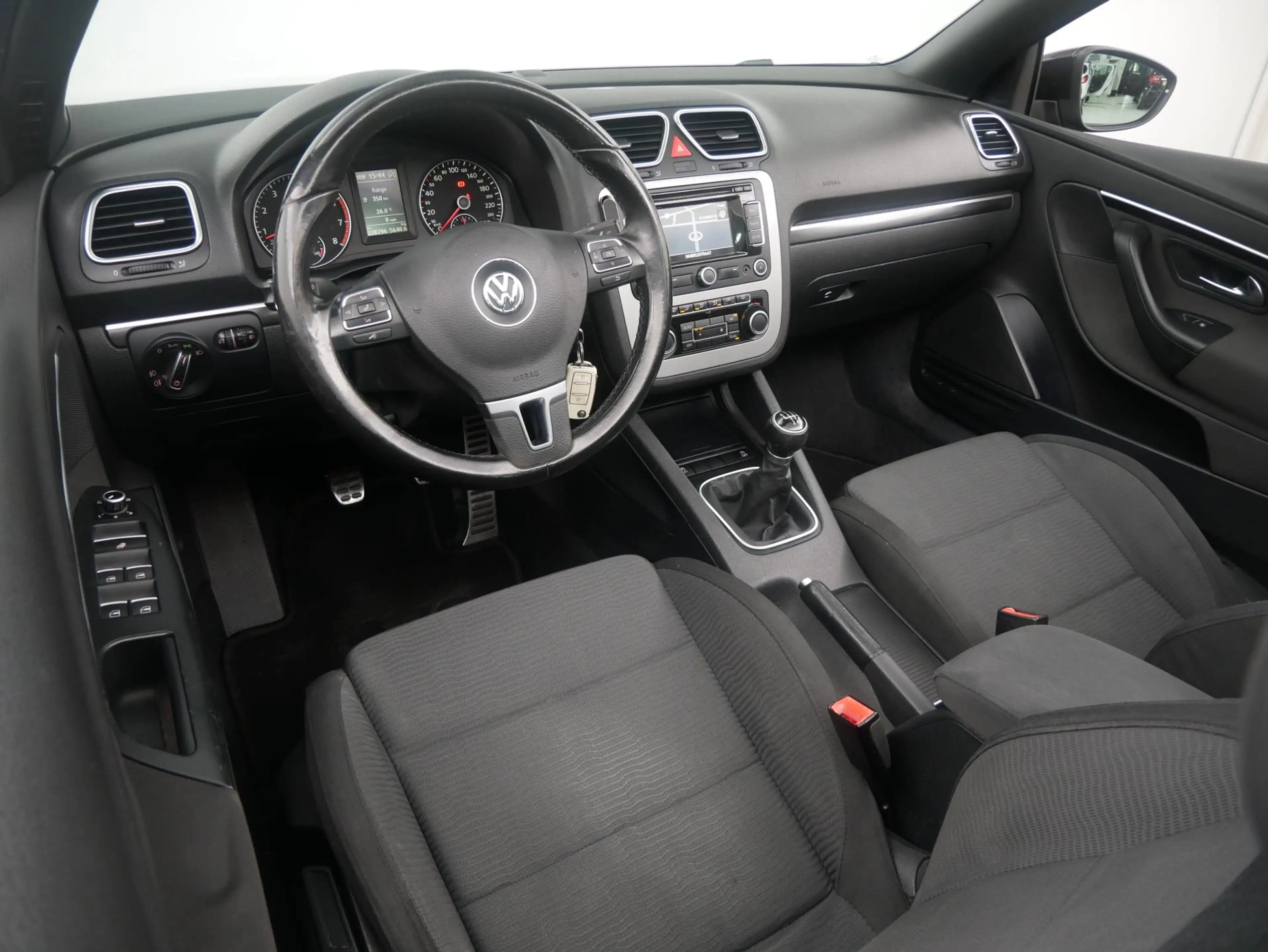 Volkswagen Eos 1.4 TSI Highline BlueMotion Navi/Clima/Cruise — photo 7