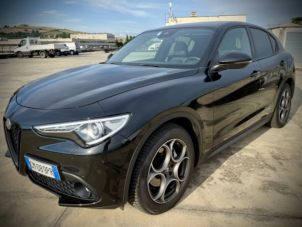Alfa Romeo Stelvio 2023