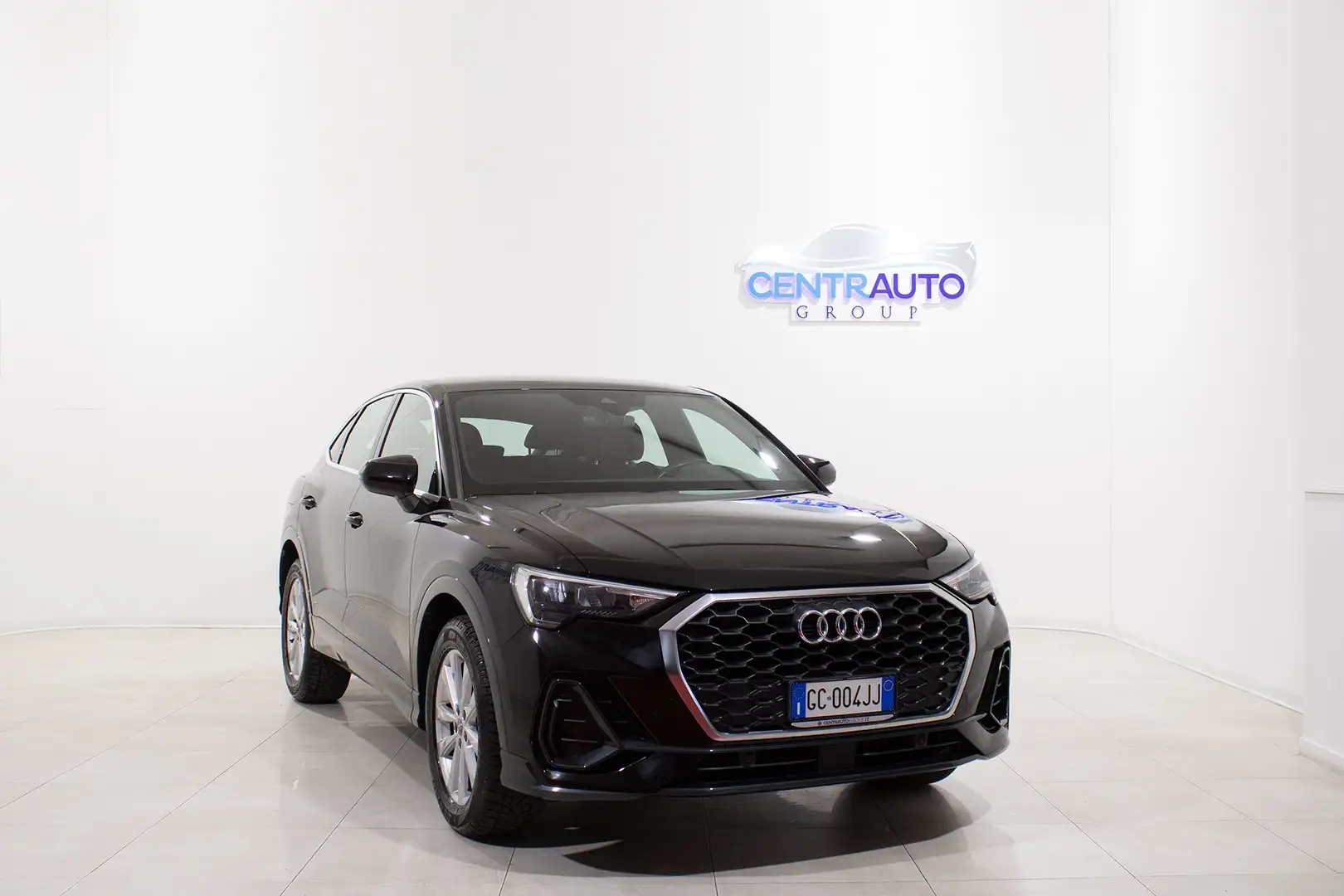 Audi Q3 SPB 35 TDI S-TRONIC * INTERNI S-LINE * Noir - 1
