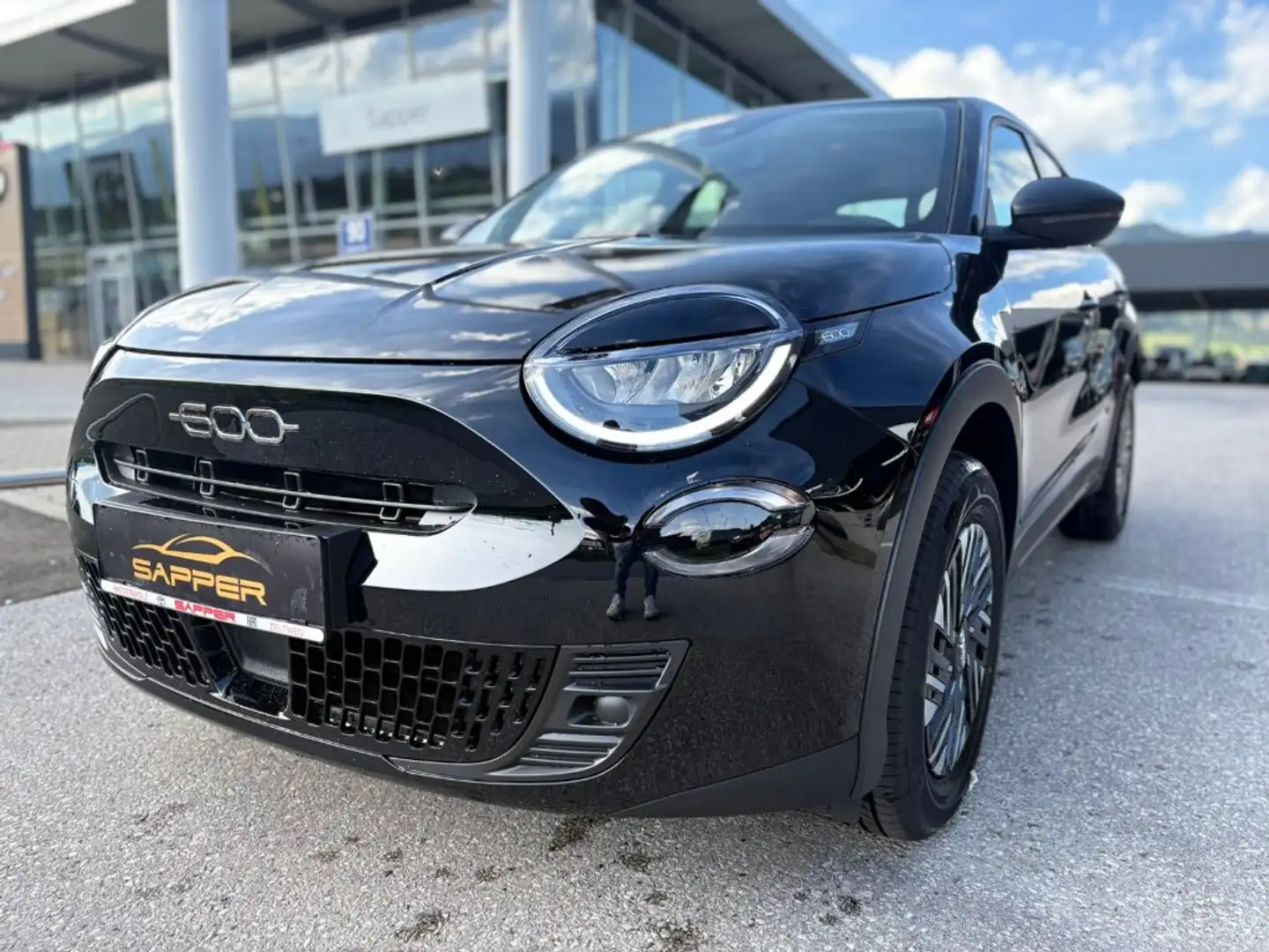 Fiat 600 Hybrid mHEV 145 6-Gang eDCT Pop Schwarz - 2