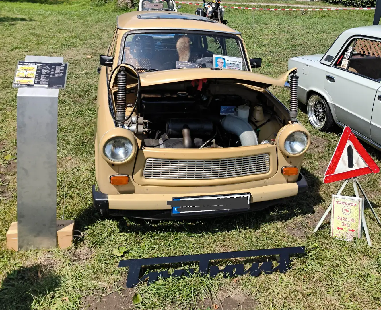 Trabant P601 Universal Jaune - 1