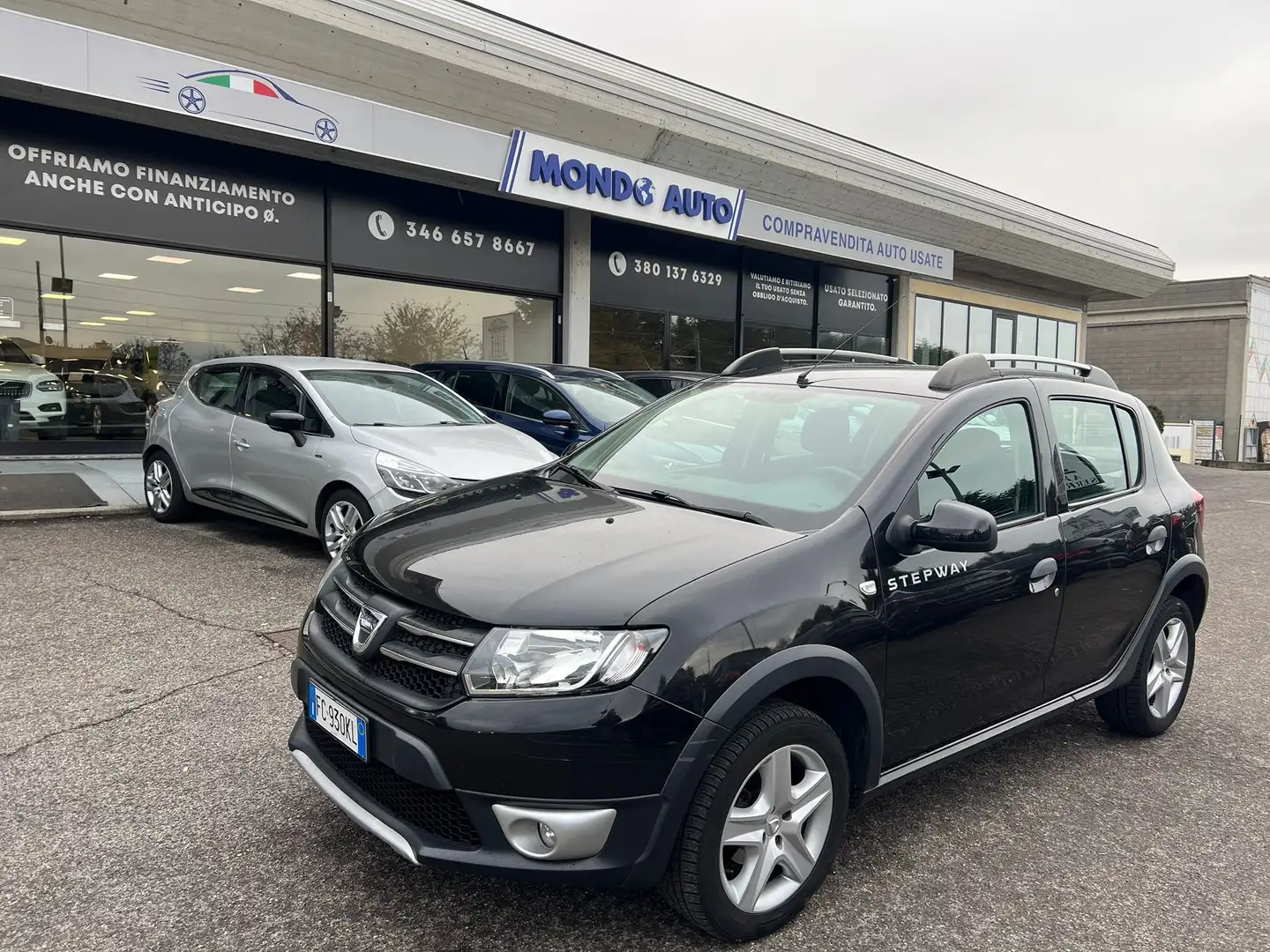 Dacia Sandero Stepway 0.9 tce (prestige) S&S OK NEOPATENTATI* Schwarz - 1