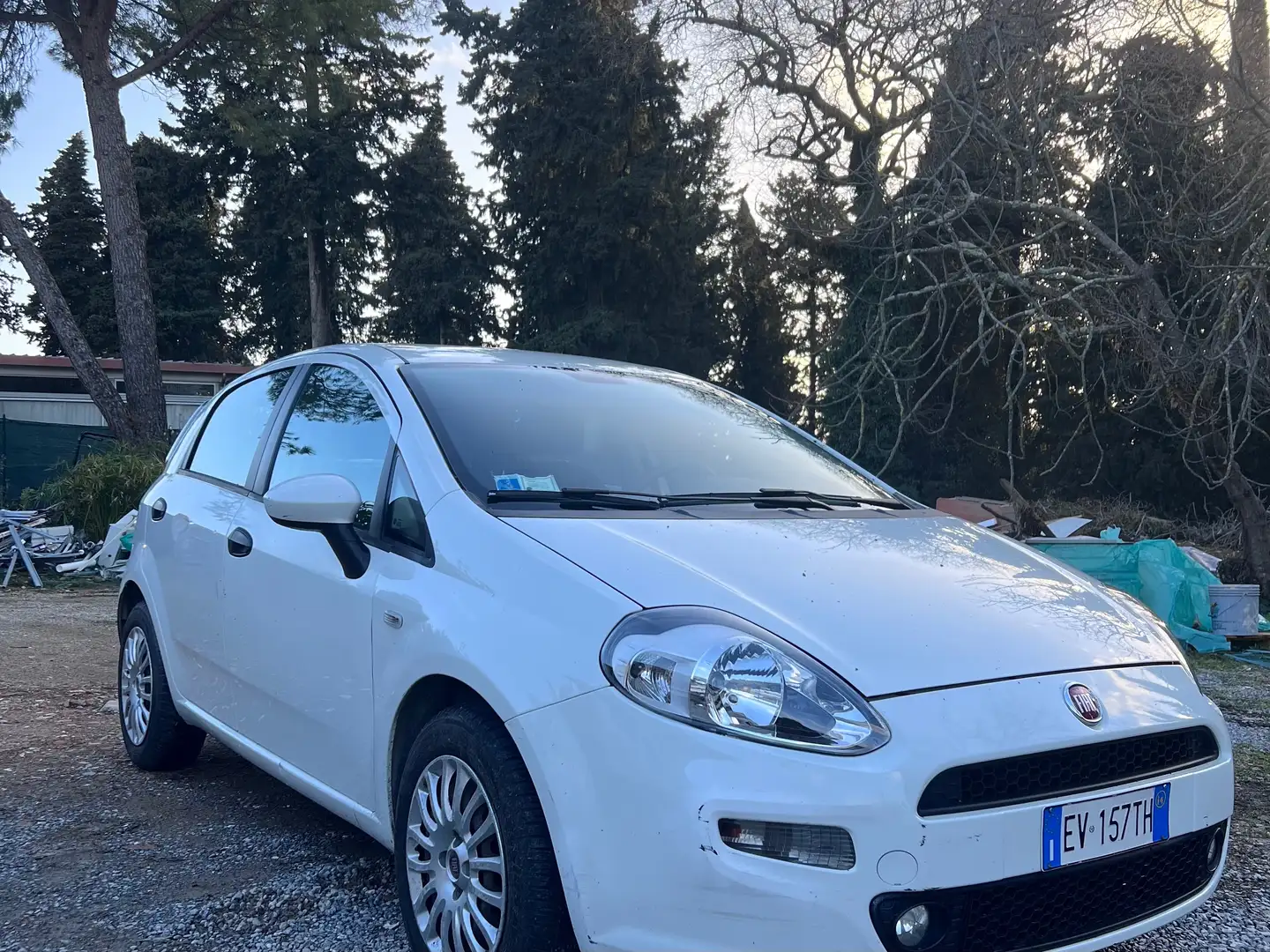 Fiat Grande Punto 1.3 multi jet Blanco - 2