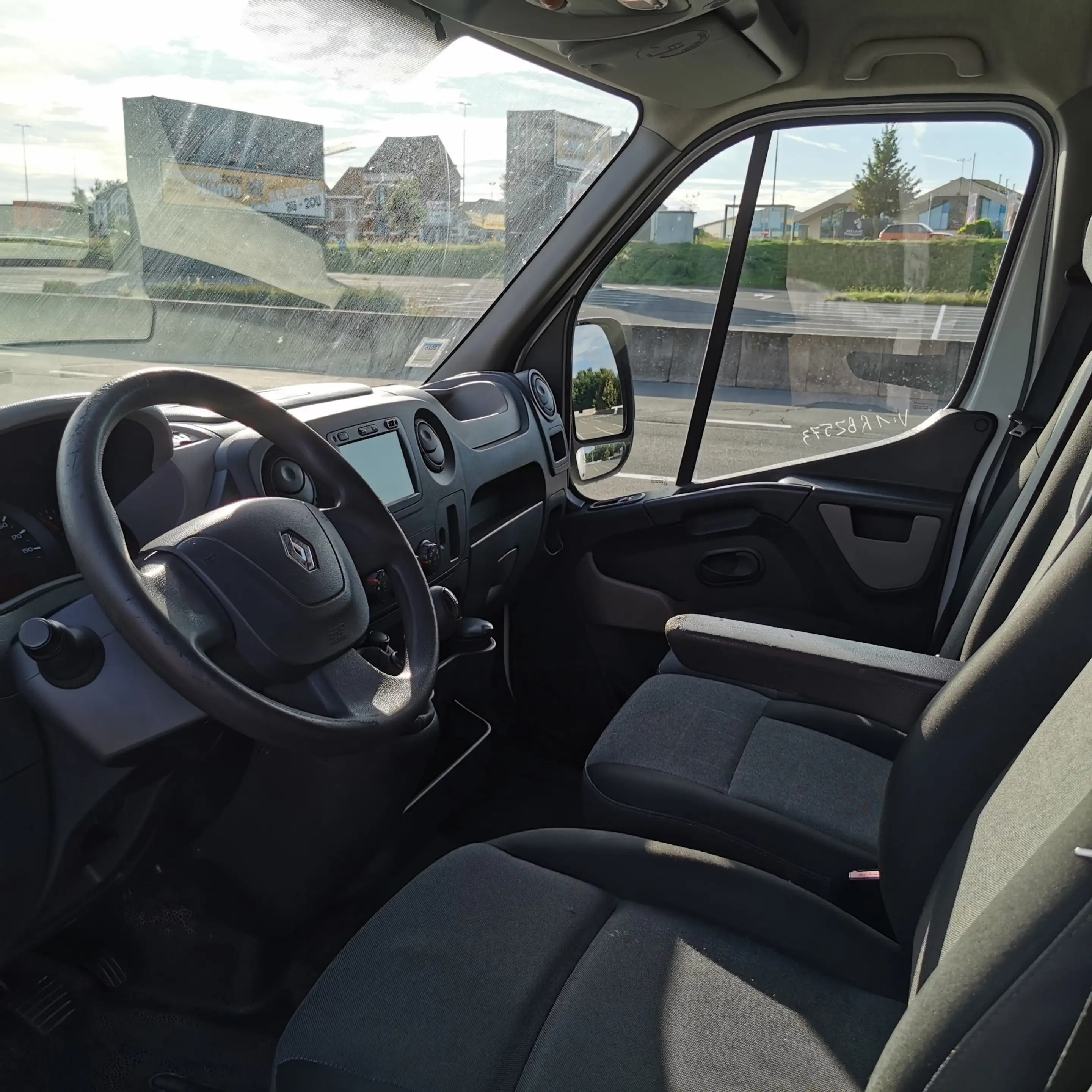 Renault Master 2.3 dCi 33 L1H2 Confort — photo 7