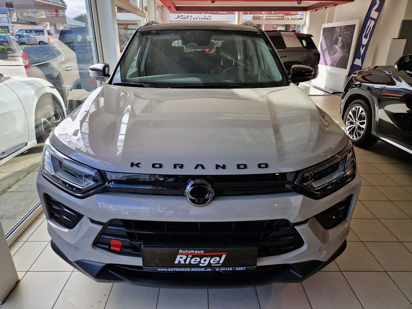 KGM Korando Black 1.5 Benzin Automatik Beige - 2