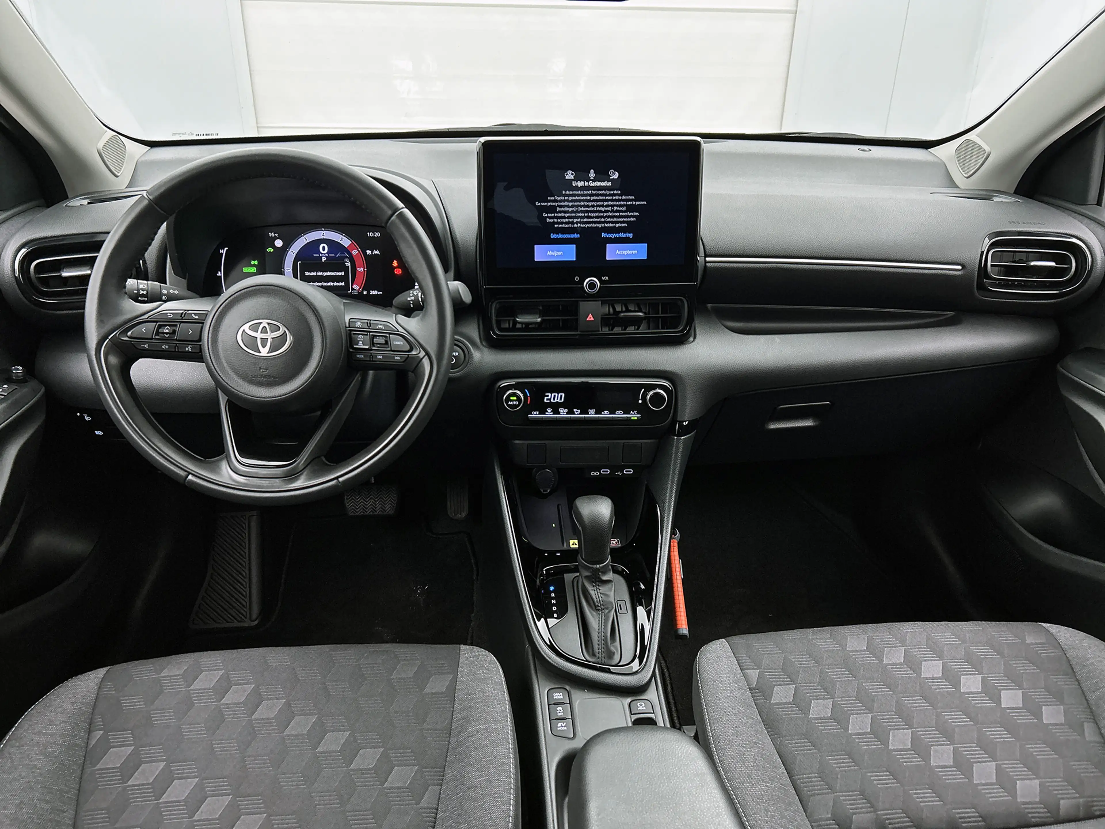 Toyota Yaris 1.5 Hybrid 115 Dynamic | BTW voertuig | Navigatie — photo 4