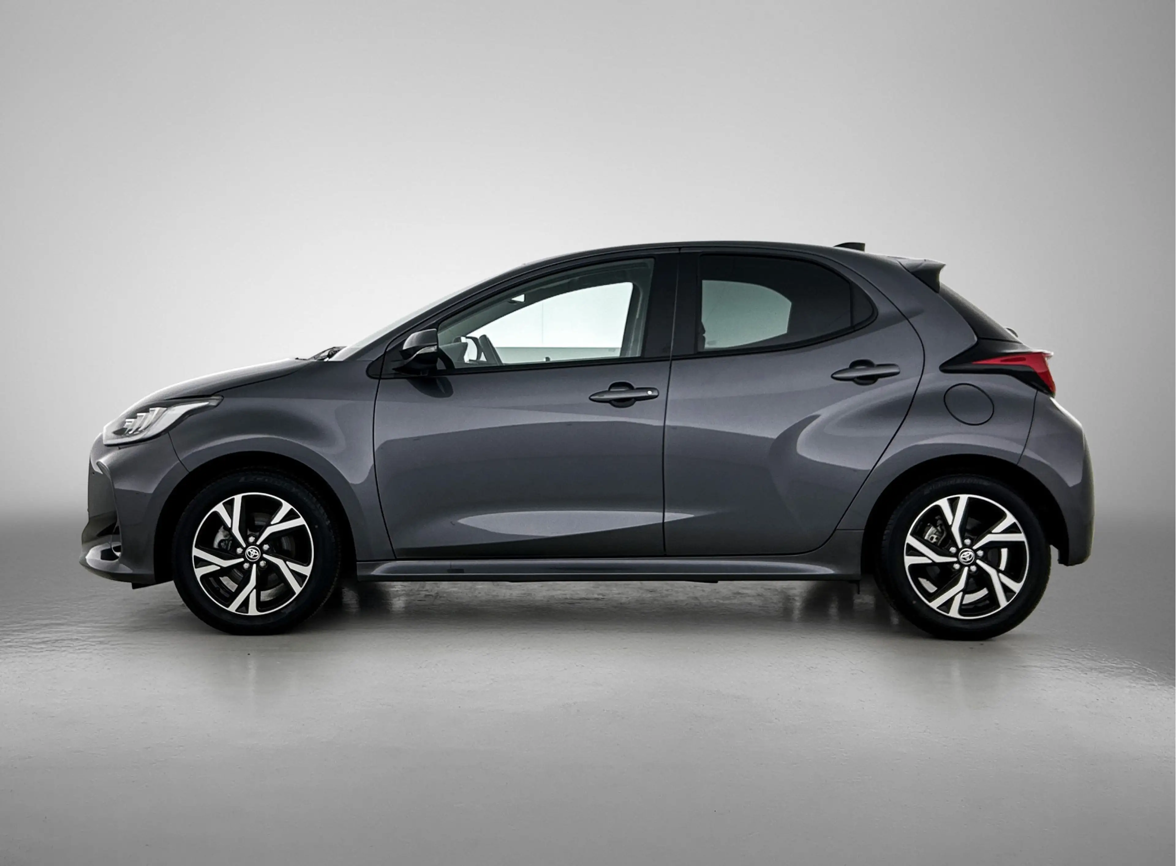 Toyota Yaris 1.5 Hybrid 115 Dynamic | BTW voertuig | Navigatie — photo 3