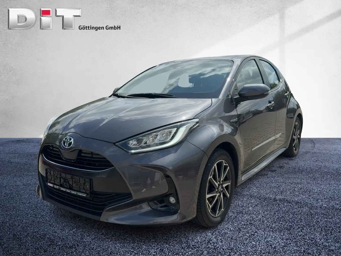 Toyota Yaris 1.5l Hyb. Club LED, Kamera, Grau - 2