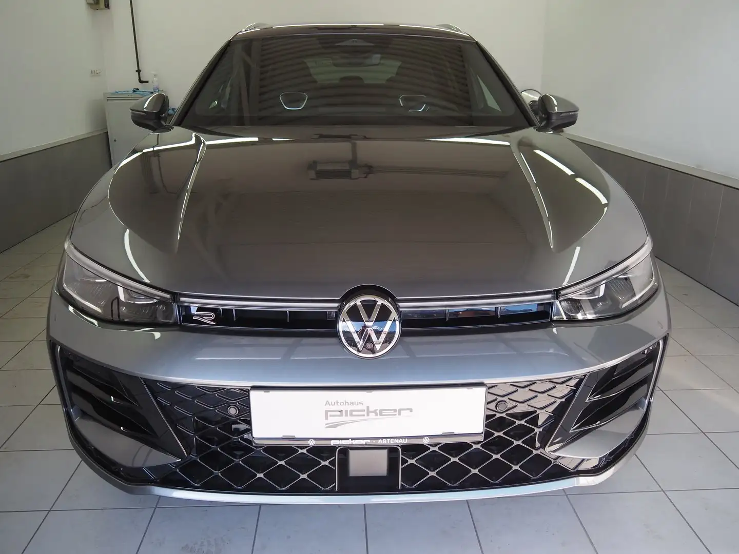 Volkswagen Passat Variant R-Line TDI 4MOTION DSG Grau - 2