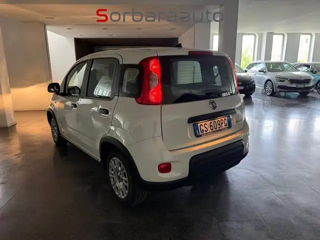 Fiat Panda view 3