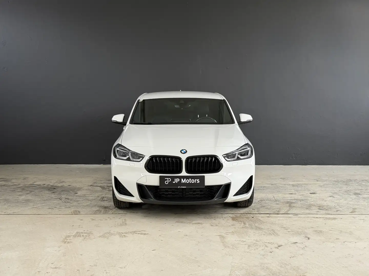 BMW X2 16d sDrive *M Sportpaket, Business-Paket Plus, AHK Weiß - 2