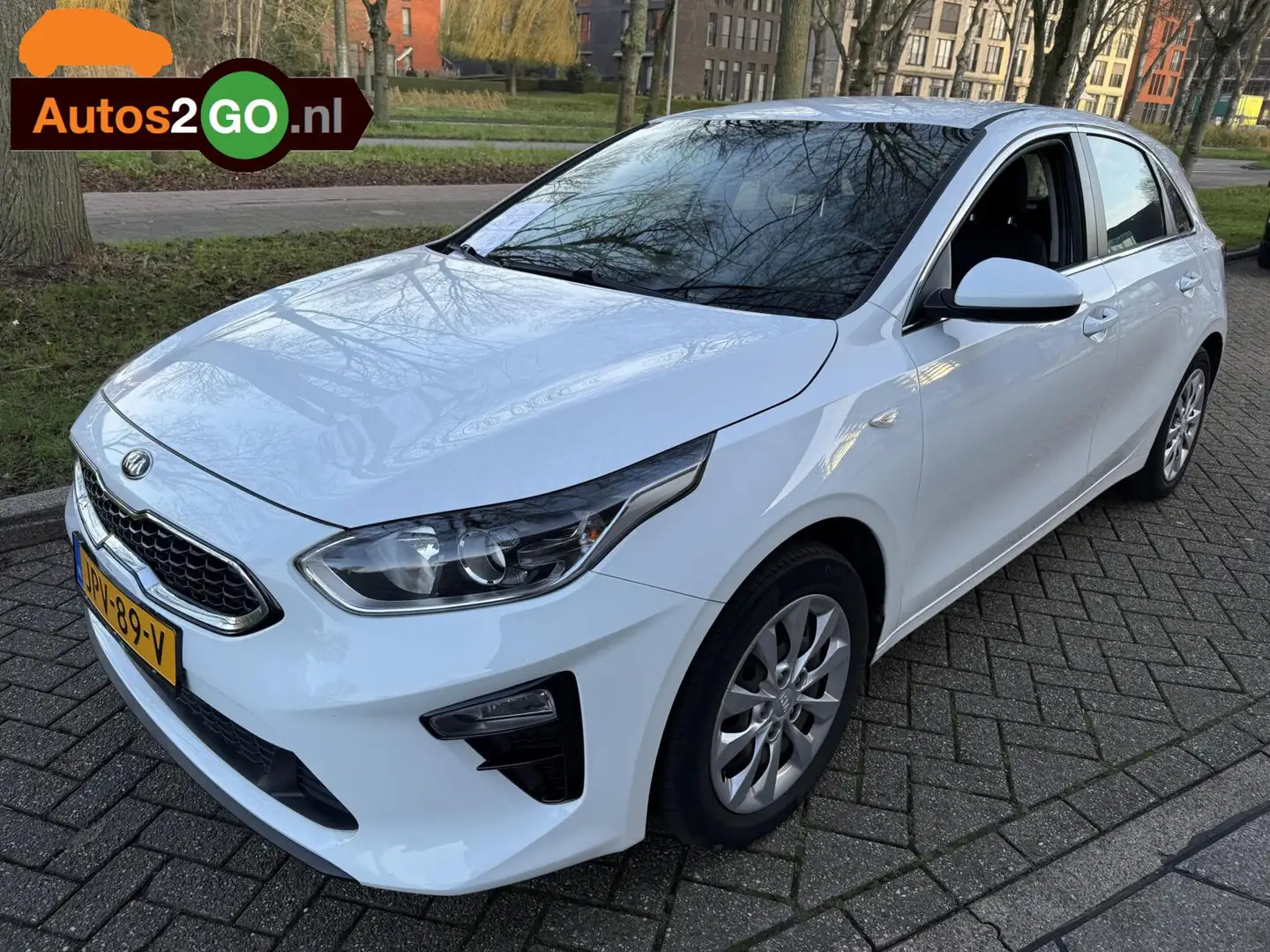 Kia Ceed / cee'd 1.6 CRDi DynamicLine Weiß - 1