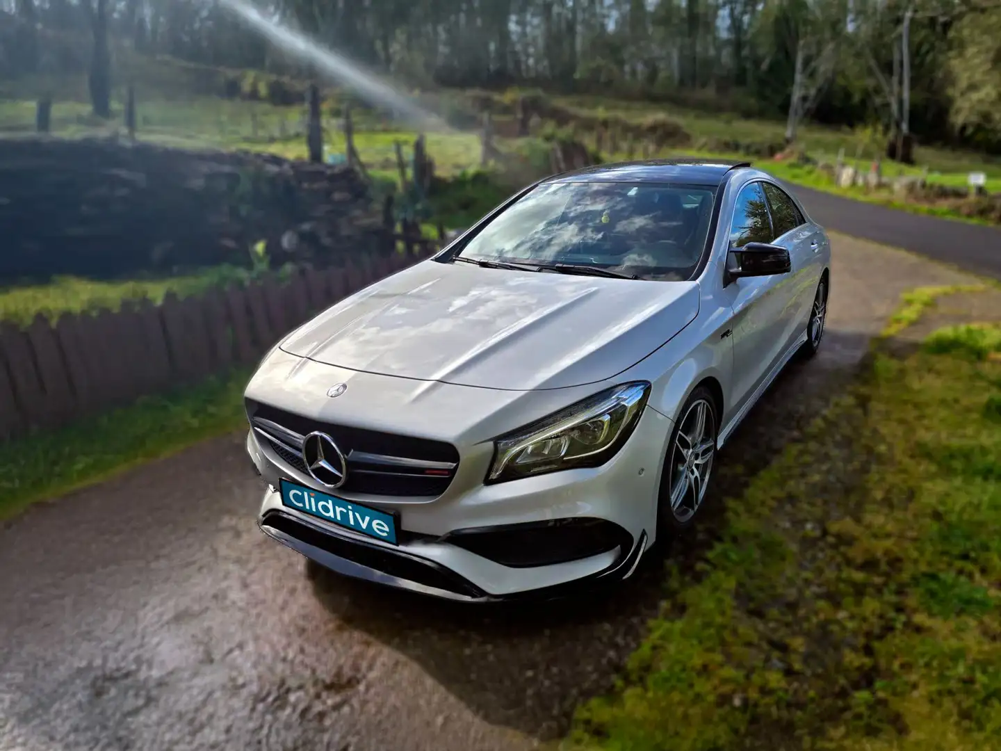 Mercedes-Benz CLA 220 d Gris - 2