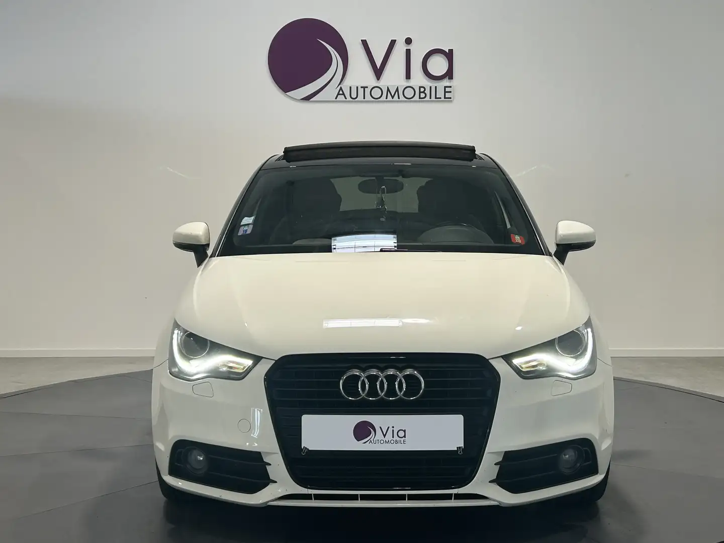 Audi A1 1.6 TDI 105 Ambition - Toit Ouvrant - Blanc - 2