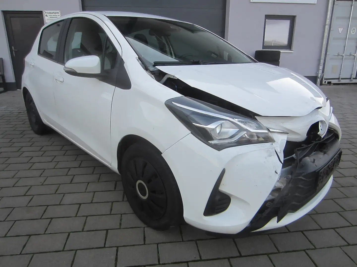 Toyota Yaris Comfort,Navi Weiß - 2