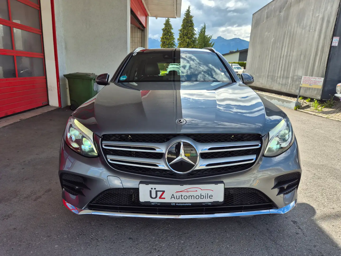Mercedes-Benz GLC 350 *** AKTION***AKTION*** GLC 350 d 4Matic Grau - 2
