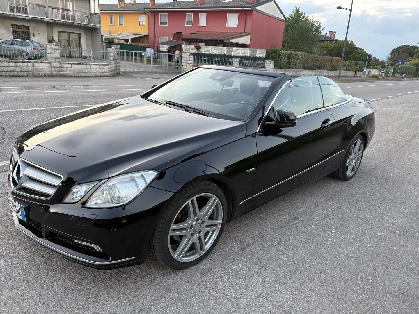 Mercedes-Benz E 220 Cabrio cdi be Avantgarde - 1
