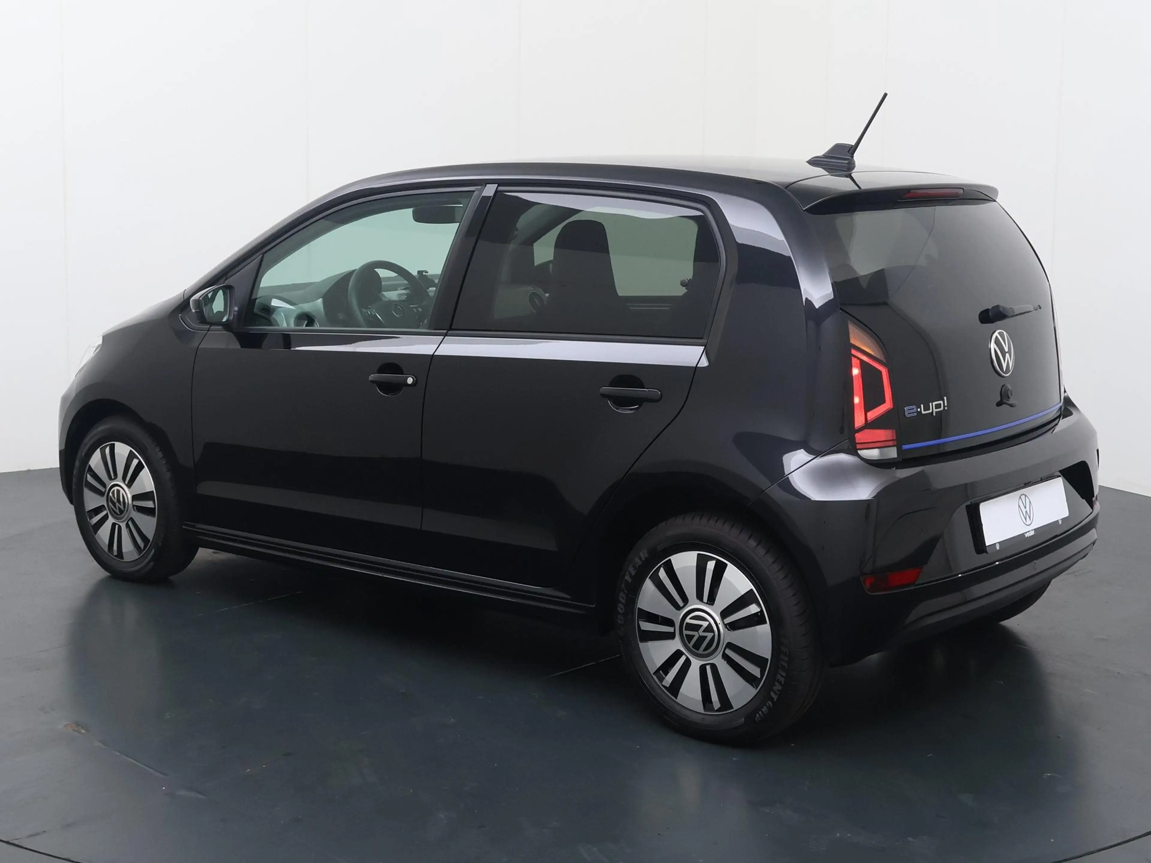 Volkswagen e-up! Edition | 83 PK | SoH 93% | Cruise control | Clima — photo 4