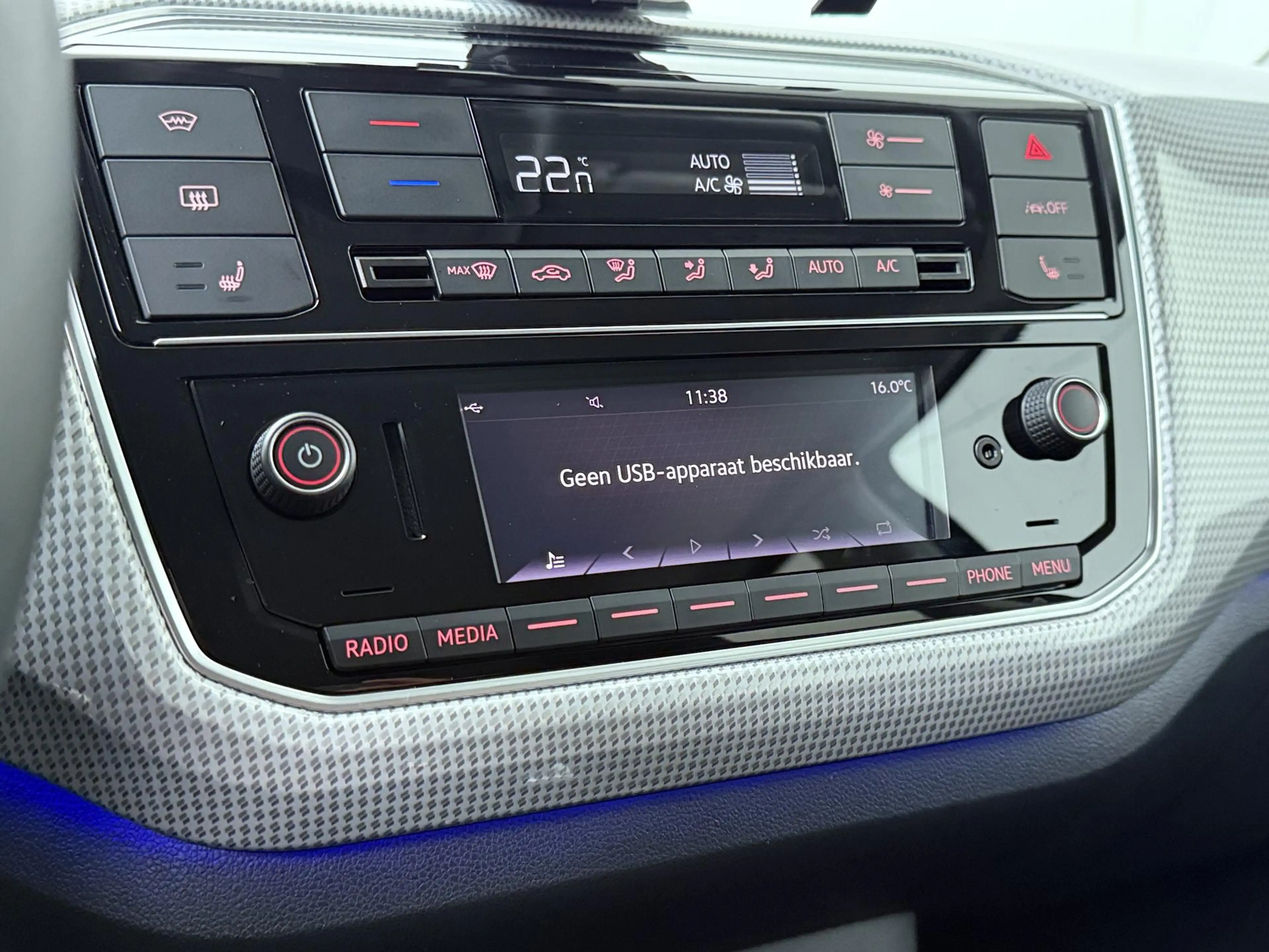 Volkswagen e-up! Edition | 83 PK | SoH 93% | Cruise control | Clima — photo 13
