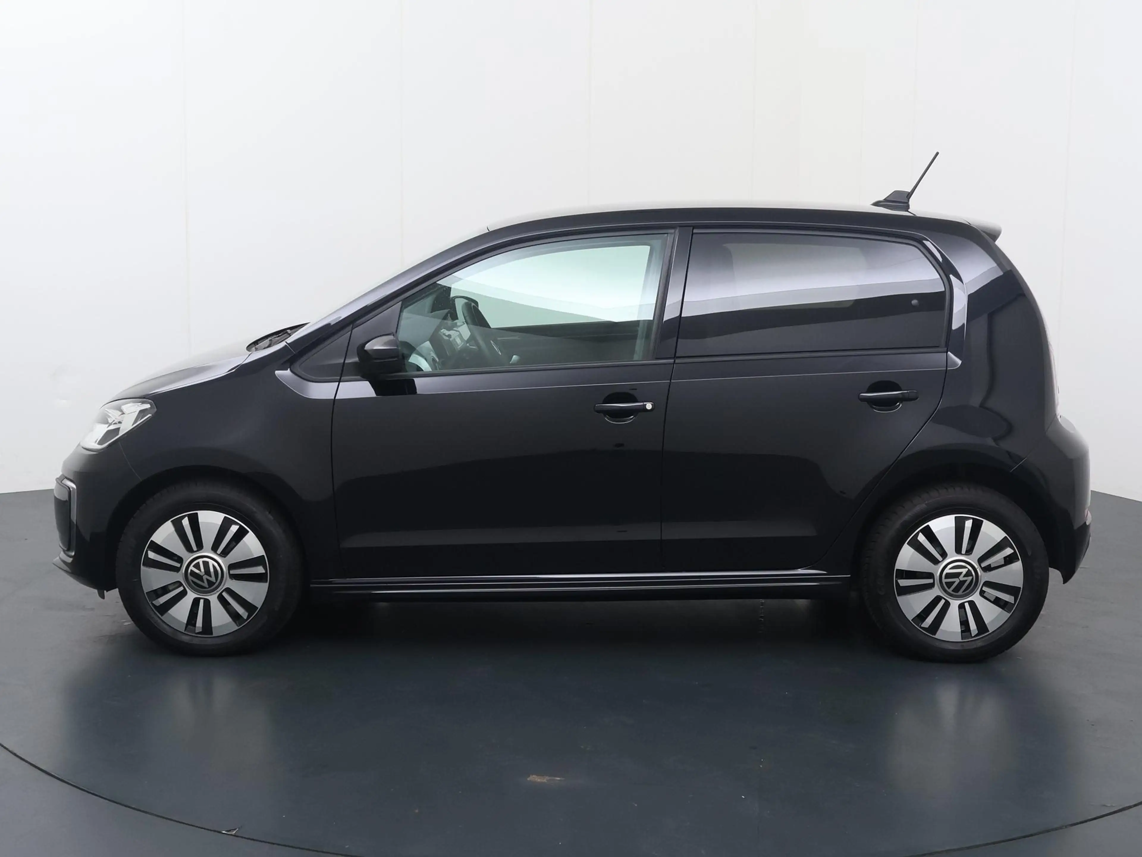 Volkswagen e-up! Edition | 83 PK | SoH 93% | Cruise control | Clima — photo 2