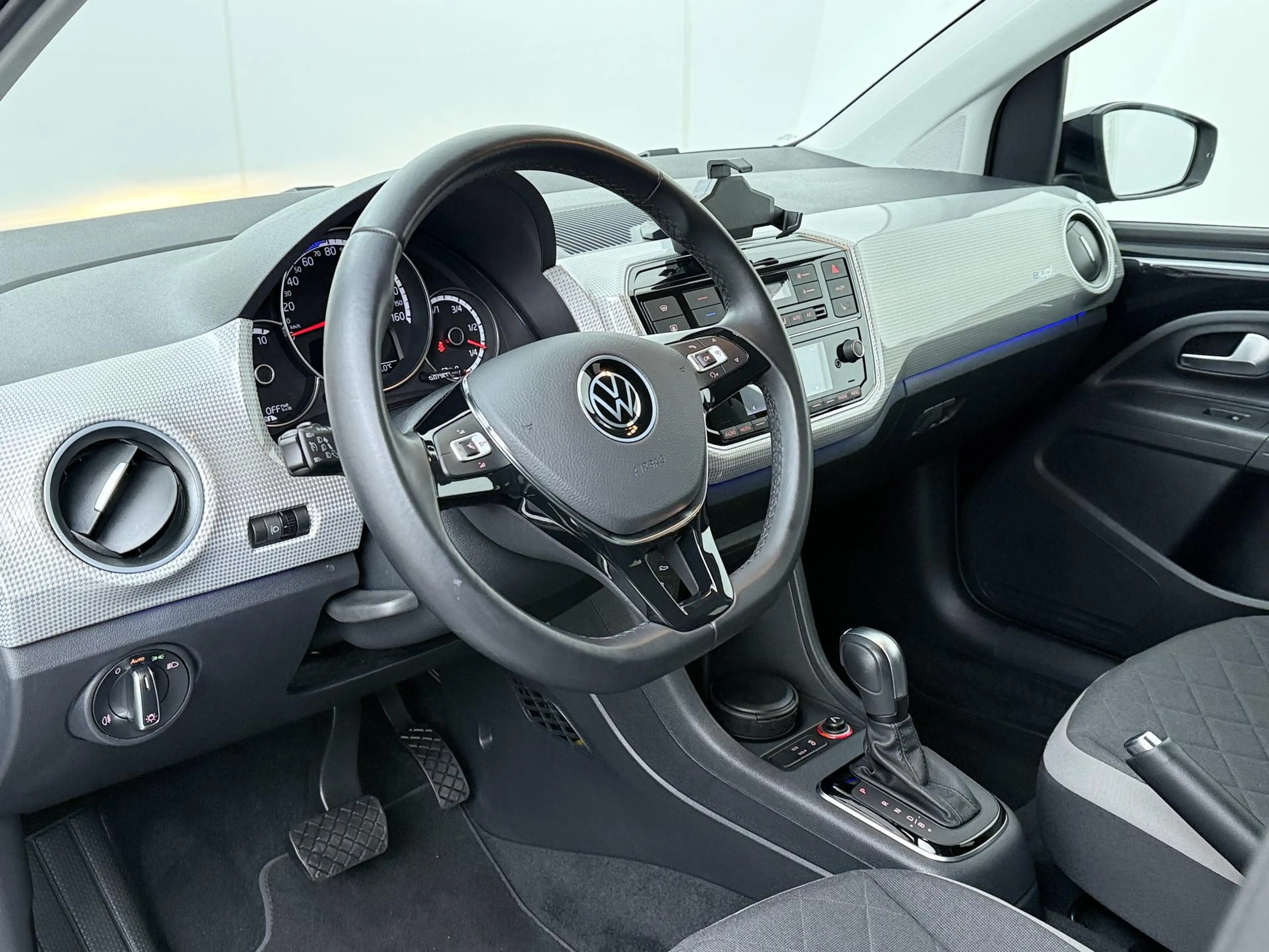 Volkswagen e-up! Edition | 83 PK | SoH 93% | Cruise control | Clima — photo 6