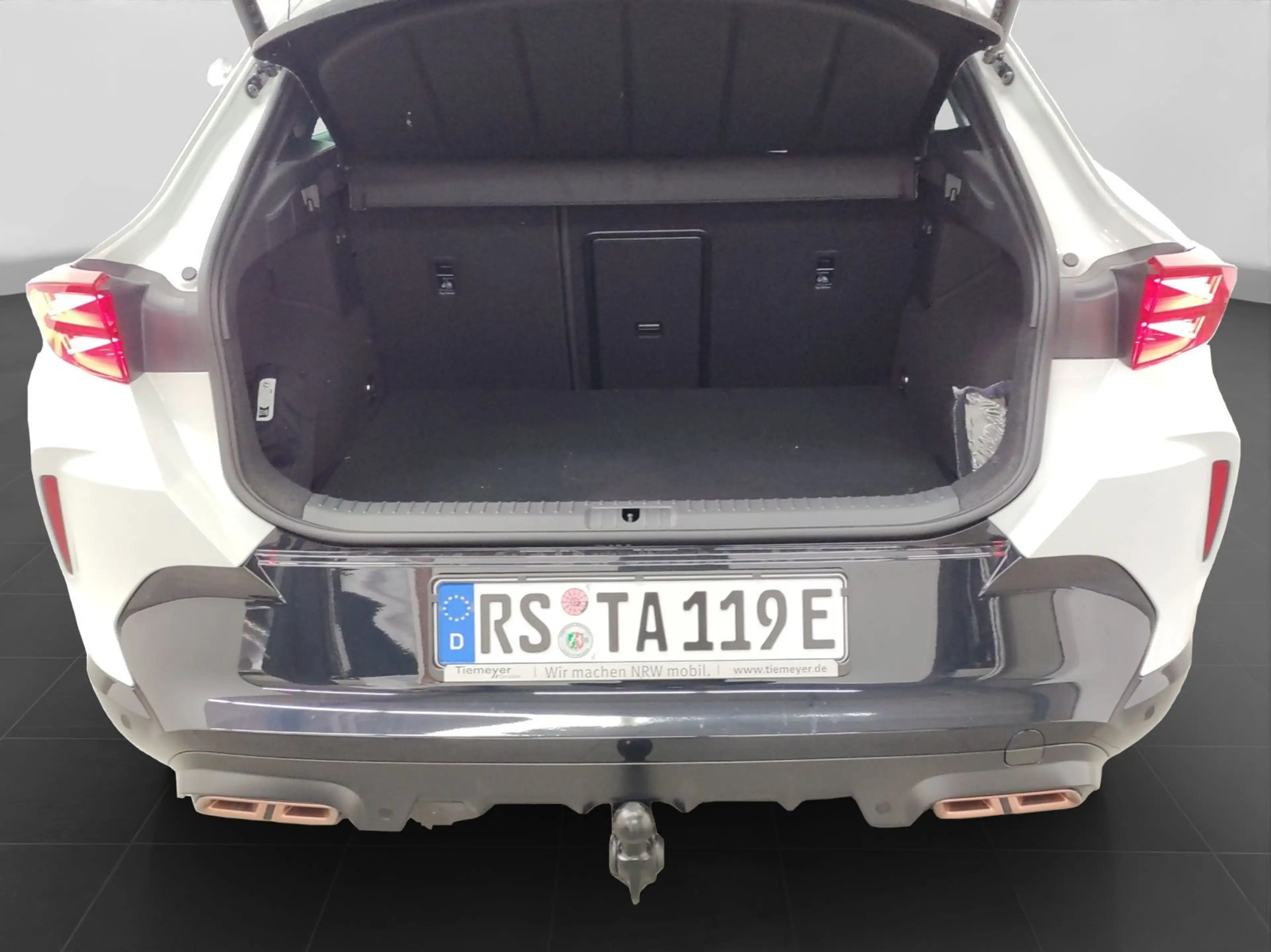 CUPRA Formentor 1.5 e-Hybrid TSI DSG VZ SENNHEISER AHK — photo 7
