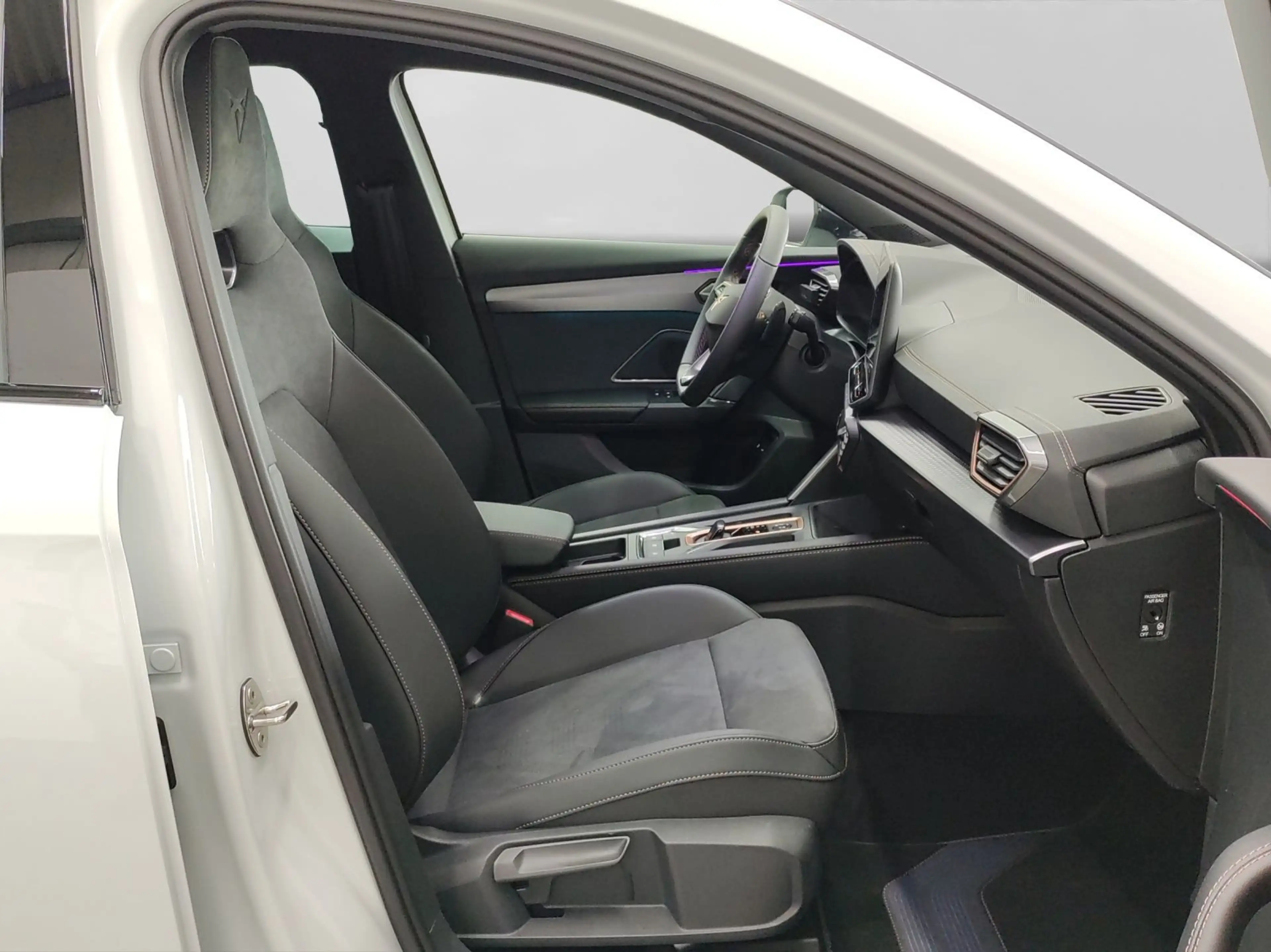 CUPRA Formentor 1.5 e-Hybrid TSI DSG VZ SENNHEISER AHK — photo 4