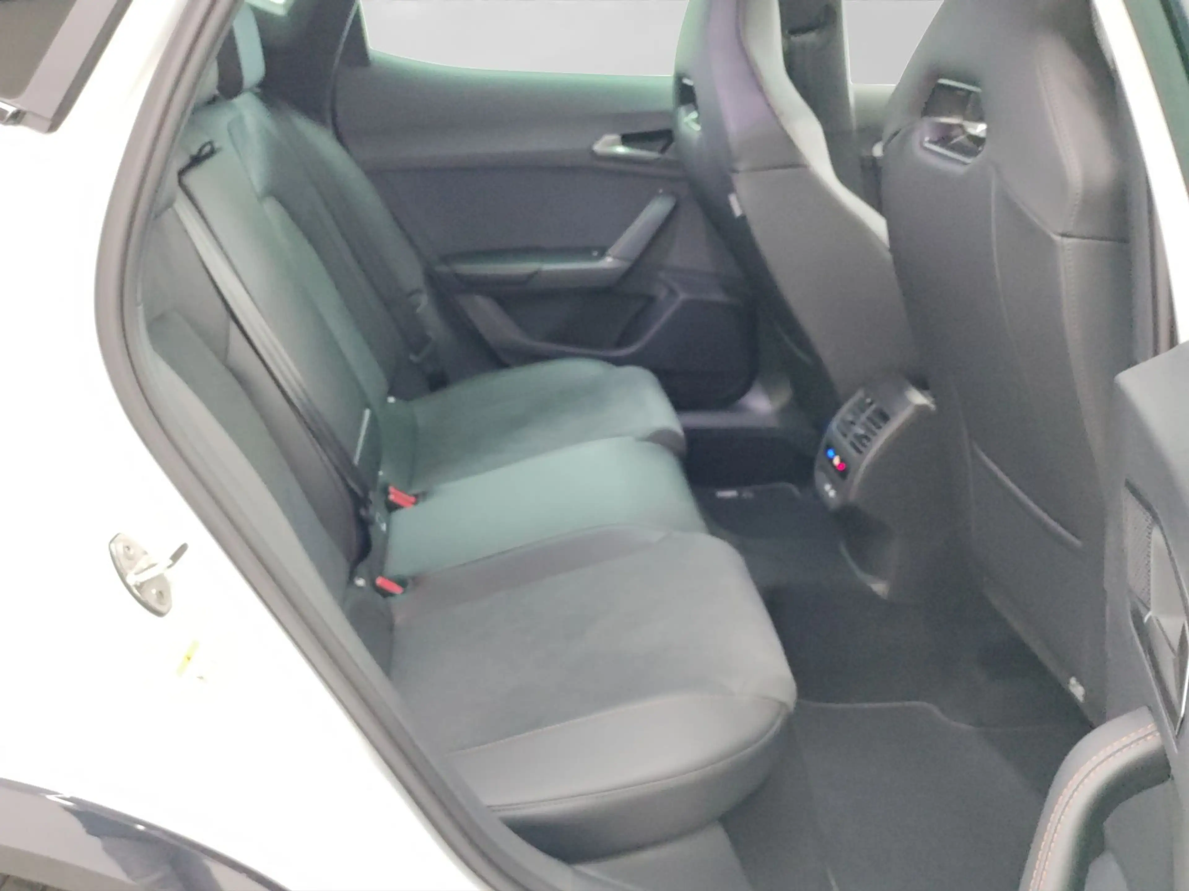 CUPRA Formentor 1.5 e-Hybrid TSI DSG VZ SENNHEISER AHK — photo 6
