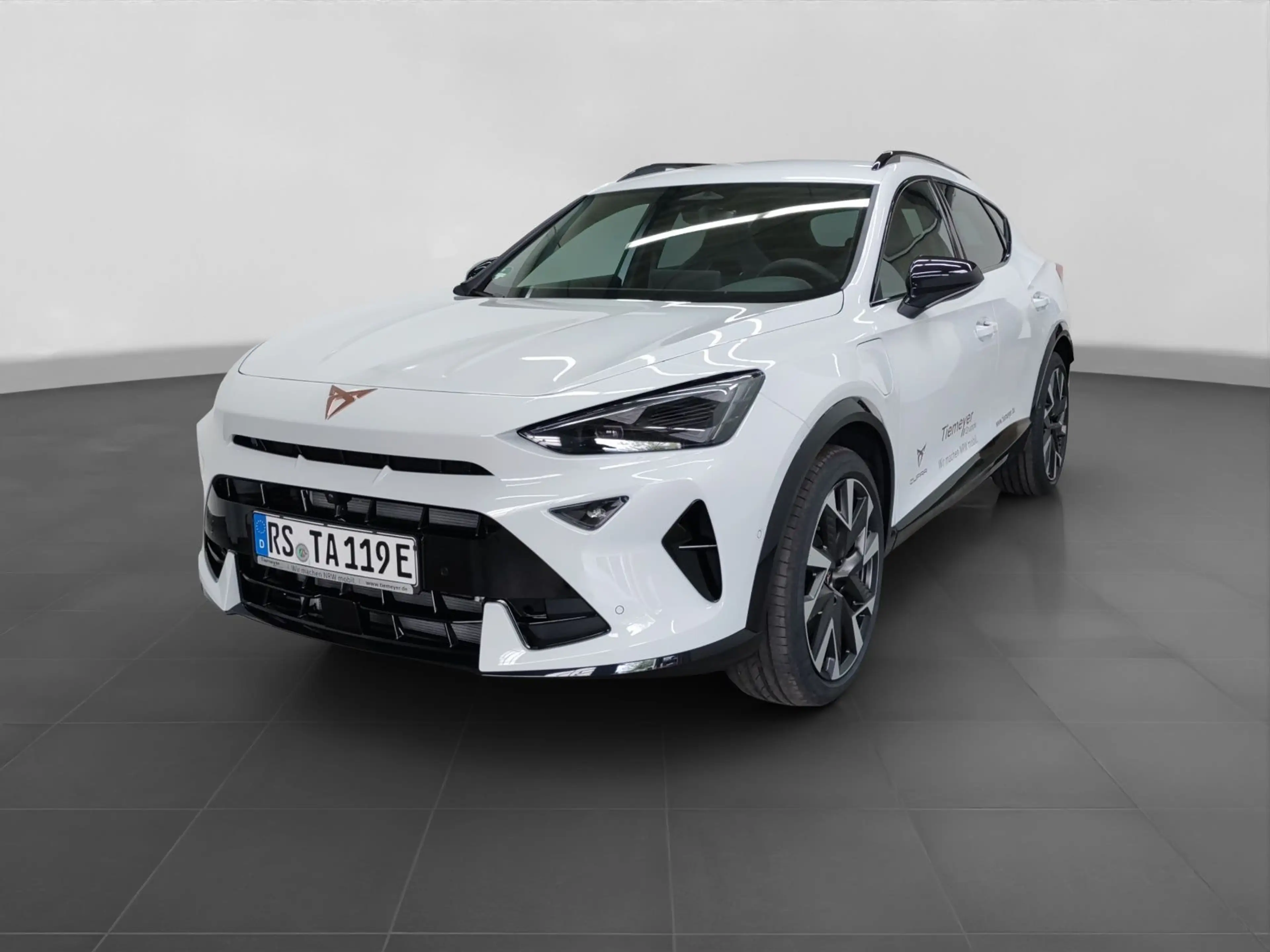 CUPRA Formentor 1.5 e-Hybrid TSI DSG VZ SENNHEISER AHK — photo 2