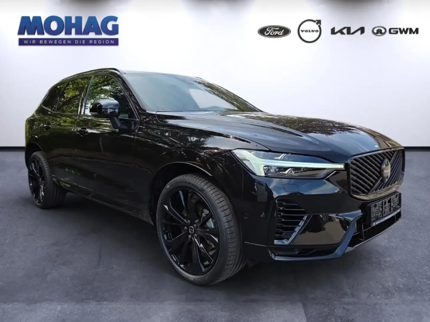 Volvo XC60 Plus Black Edition Plug-In Hybrid AWD T6 Panoramad Noir - 2