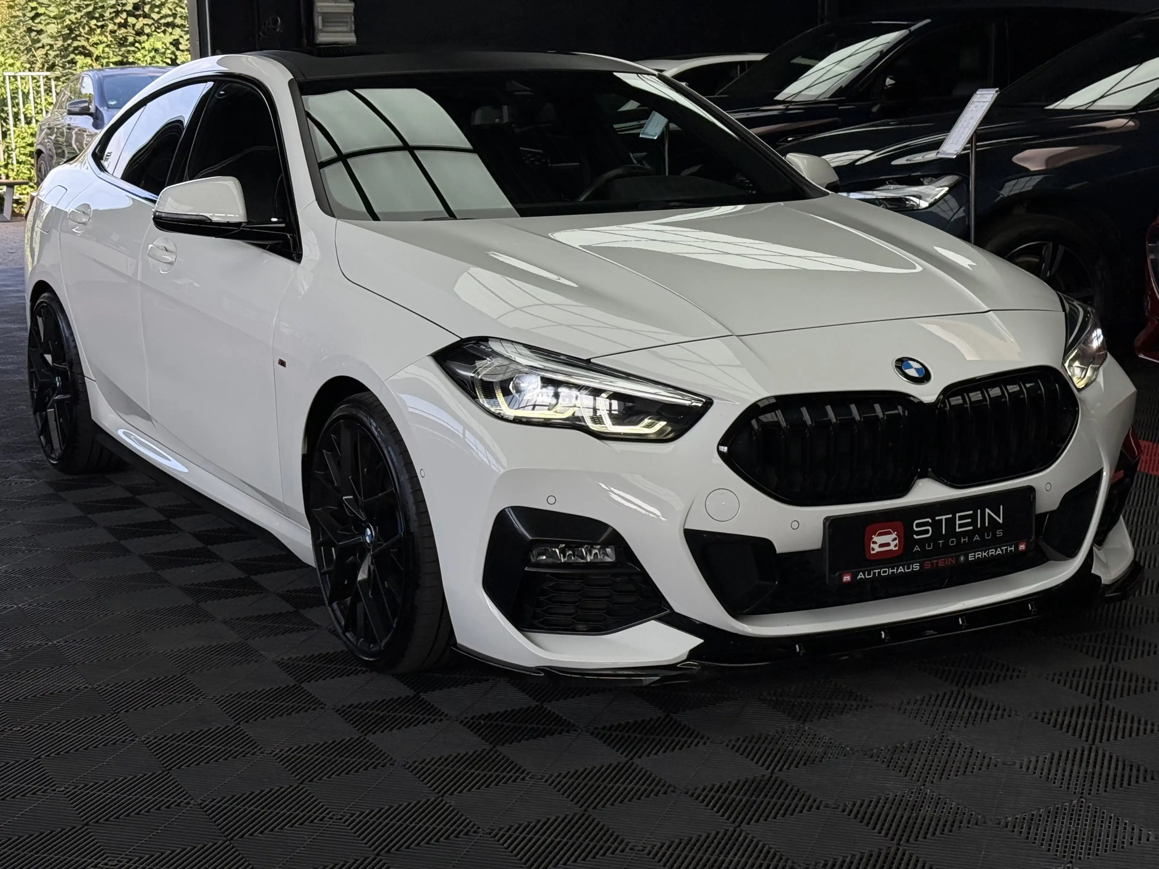 BMW 220 d M Sport Pro HUD PANO RFK Keyless — photo 8