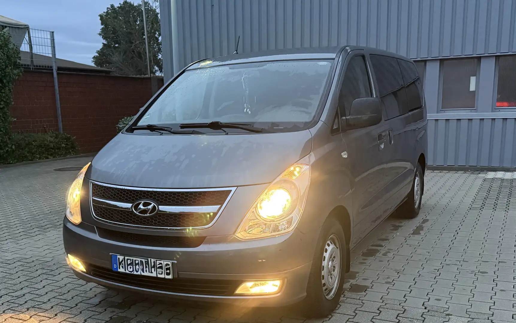 Hyundai H-1 2.5 CRDi Travel Comfort     !!!!!!!!!2te Hand!!!!! - 2
