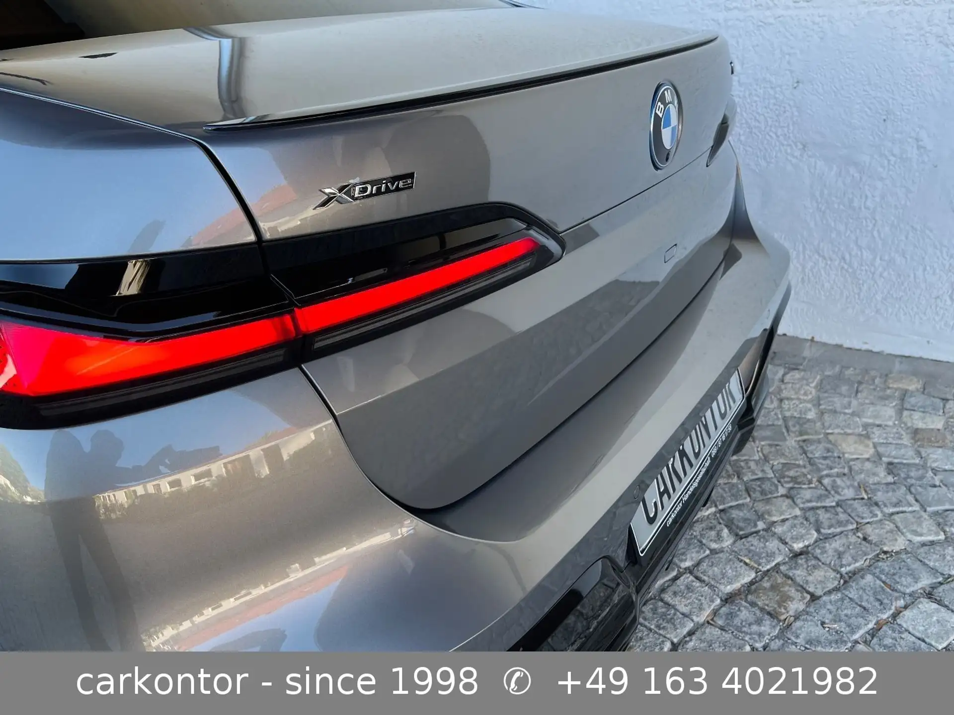 BMW 7 Series 750e 2025 회색 사진 6
