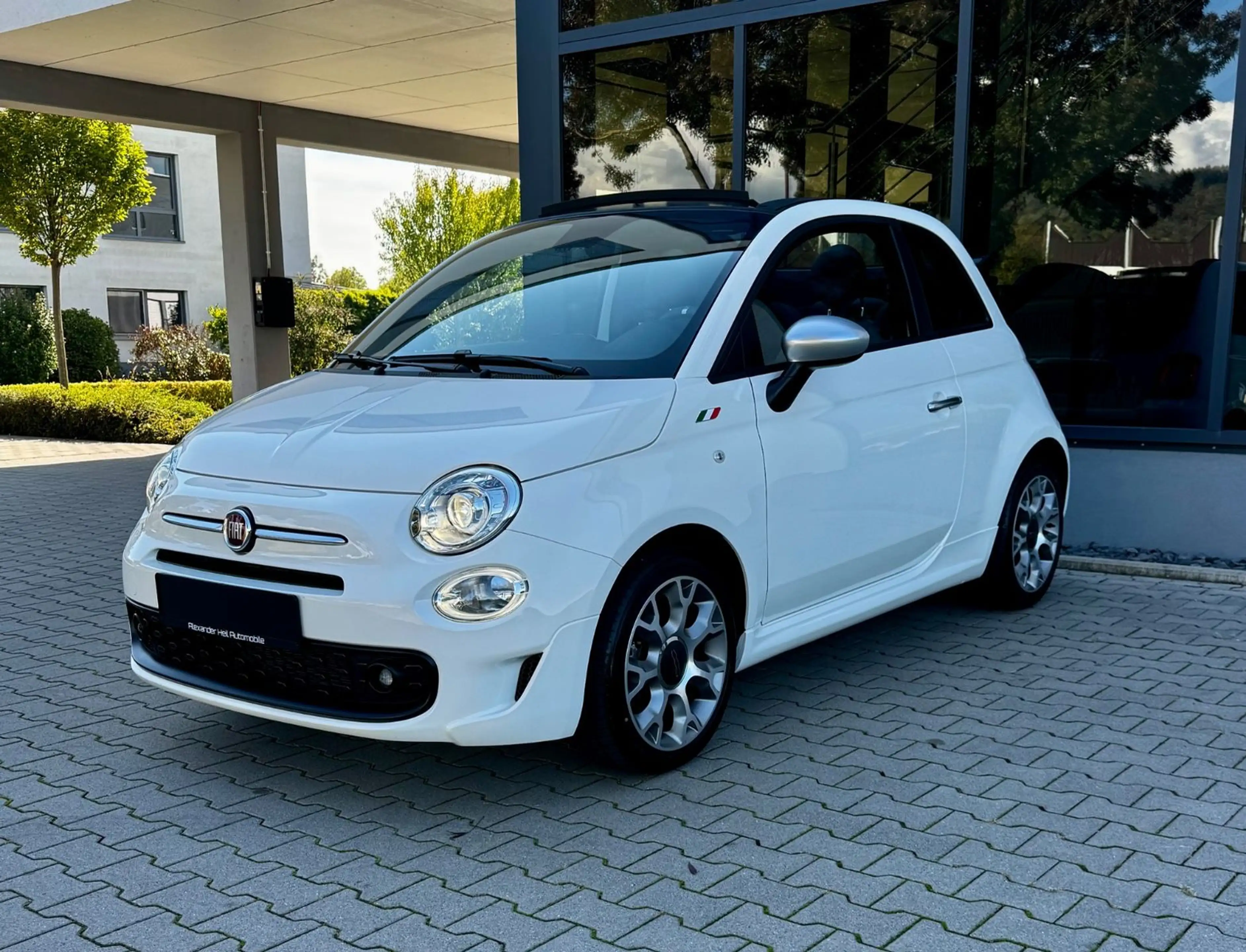 Fiat 500C *ROCKSTAR*36.000KM*XENON*APPLE*PDC*NAV*VOLL