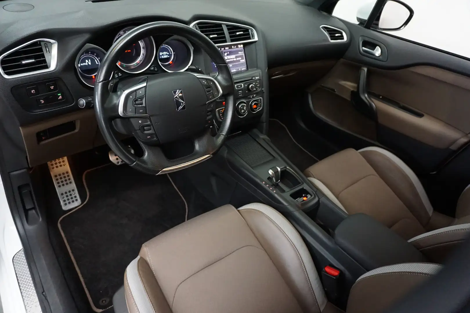 Citroen DS4 1.6 THP So Chic AUTOMAAT! H. LEER MASSAGE NAVI CLI Weiß - 2