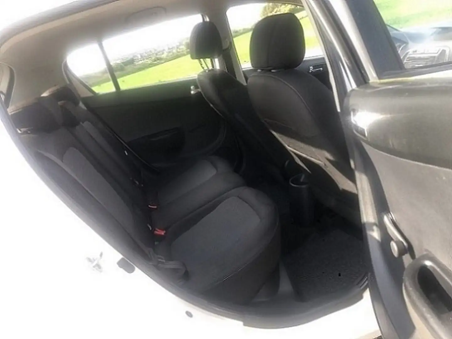 Hyundai i20 1.2 5 Star Edition Weiß - 2