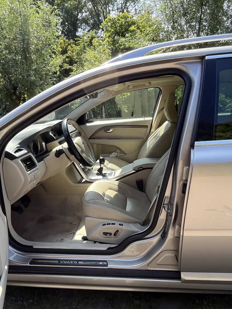 Volvo V70 1.6 D2 Nordic+ Сірий - 2