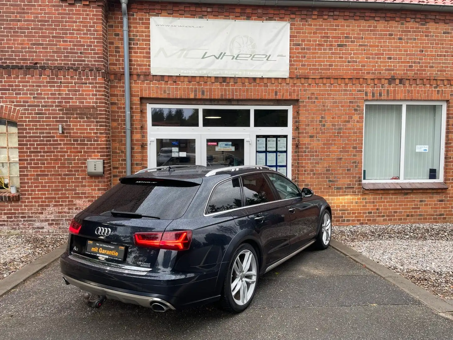 Audi A6 Allroad quattro 3.0 TDI Alcantara+20" GJR+AHK Blau - 2
