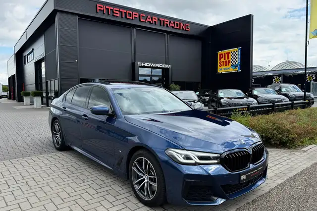 BMW 530 5-serie 530e xDrive M-Sport, Pano, Camera, Adaptie