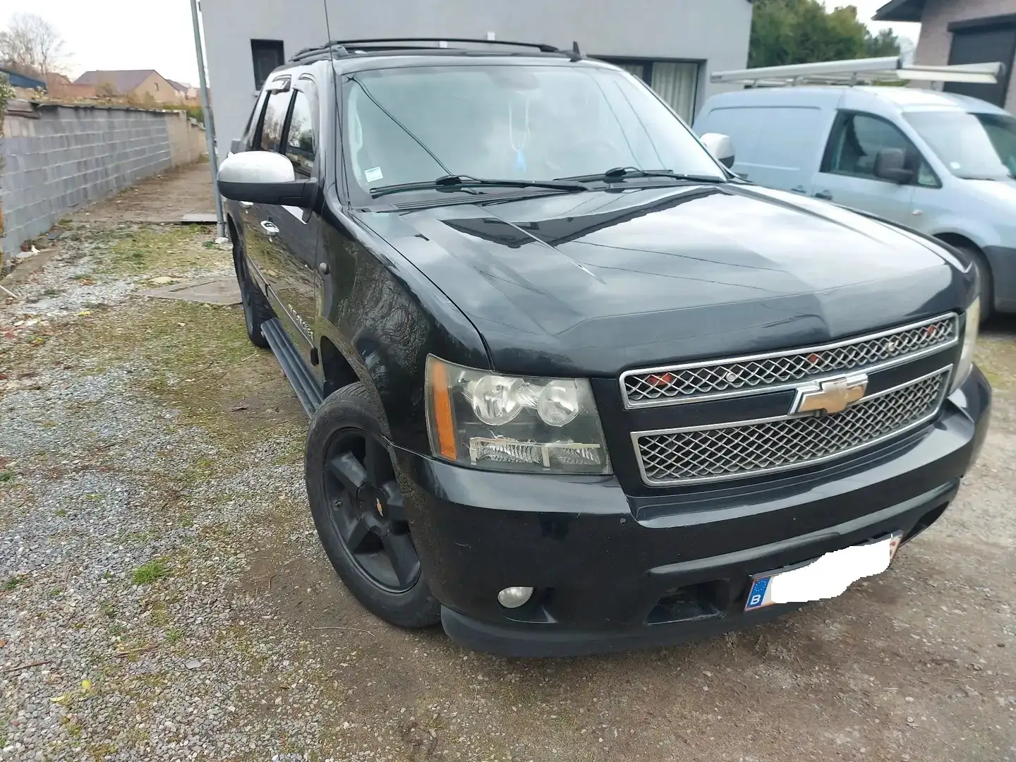 Chevrolet Avalanche LTZ - 2