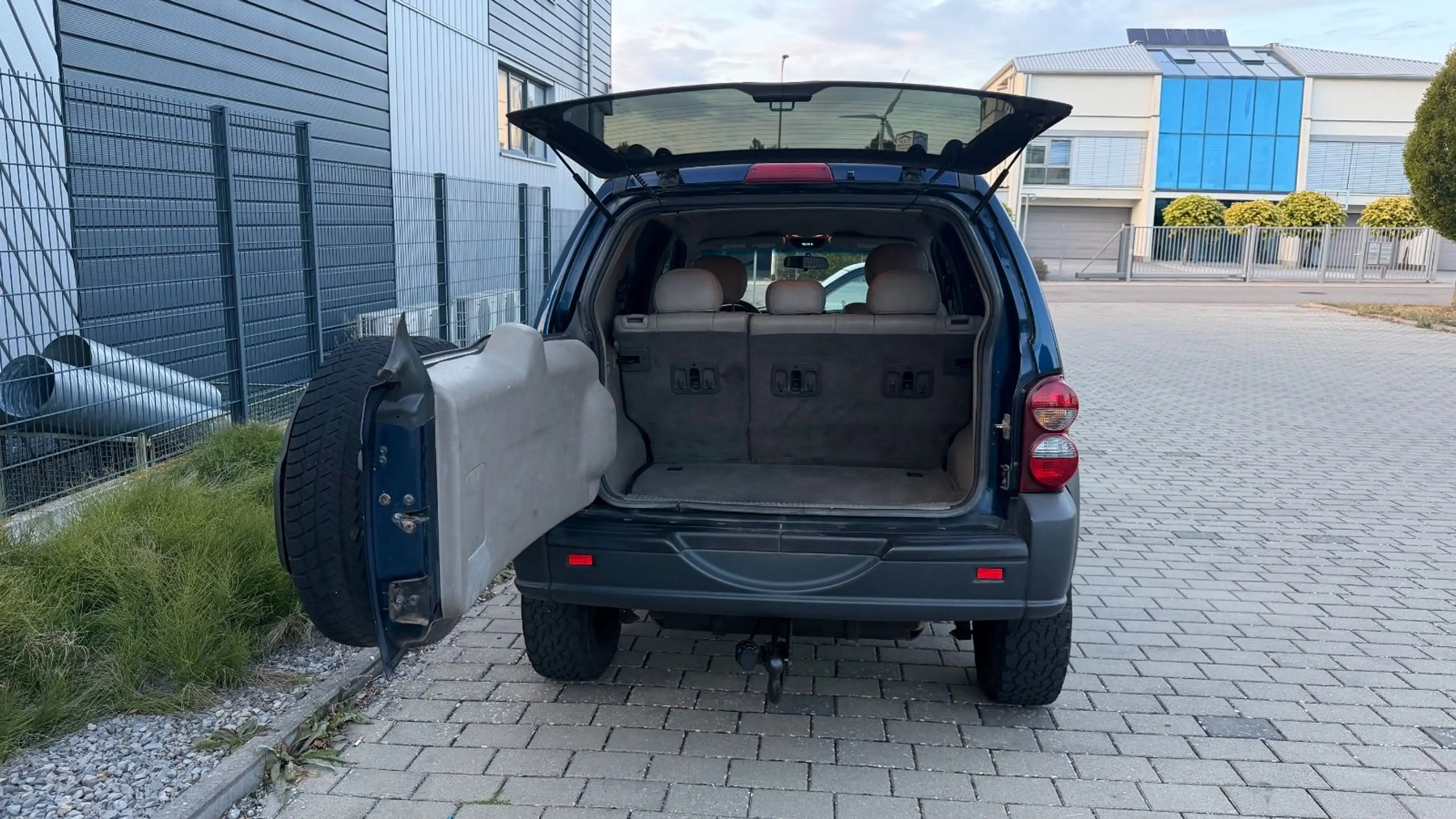 Jeep Cherokee 2.8 CRD Limited 4X4 AUTOMATIK TÜV,LEDER — photo 10