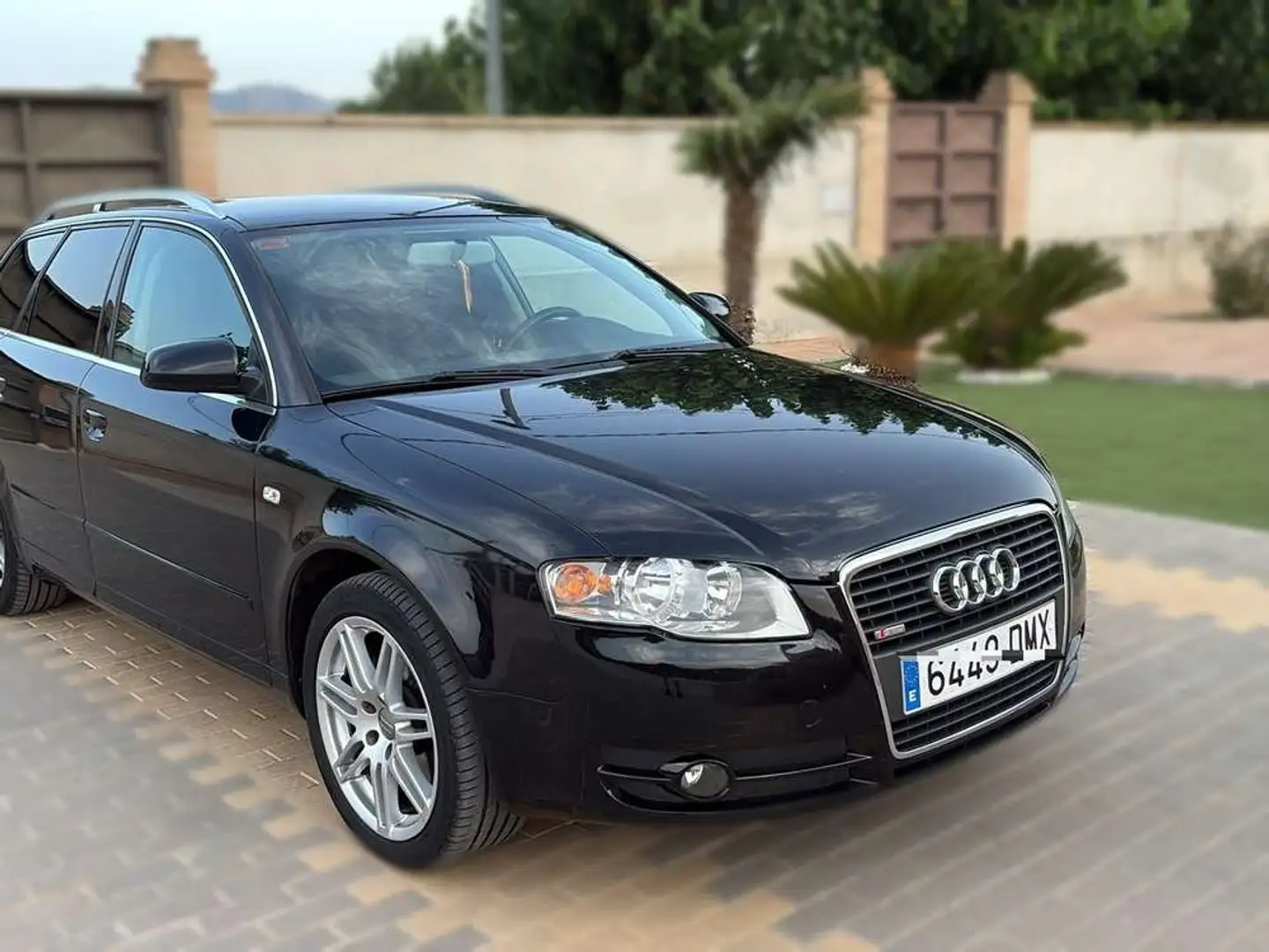 Audi A4 Avant 2.0TDI Multitronic Negro - 1