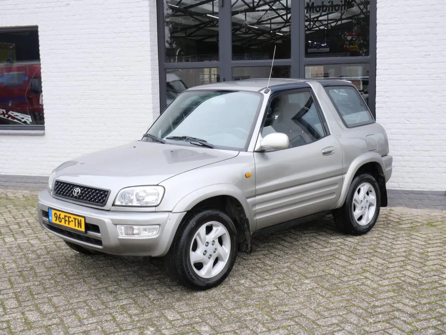 Toyota RAV 4 FunCruiser 2.0i Hardtop Airco 4x4 Orig. NL Gris - 1