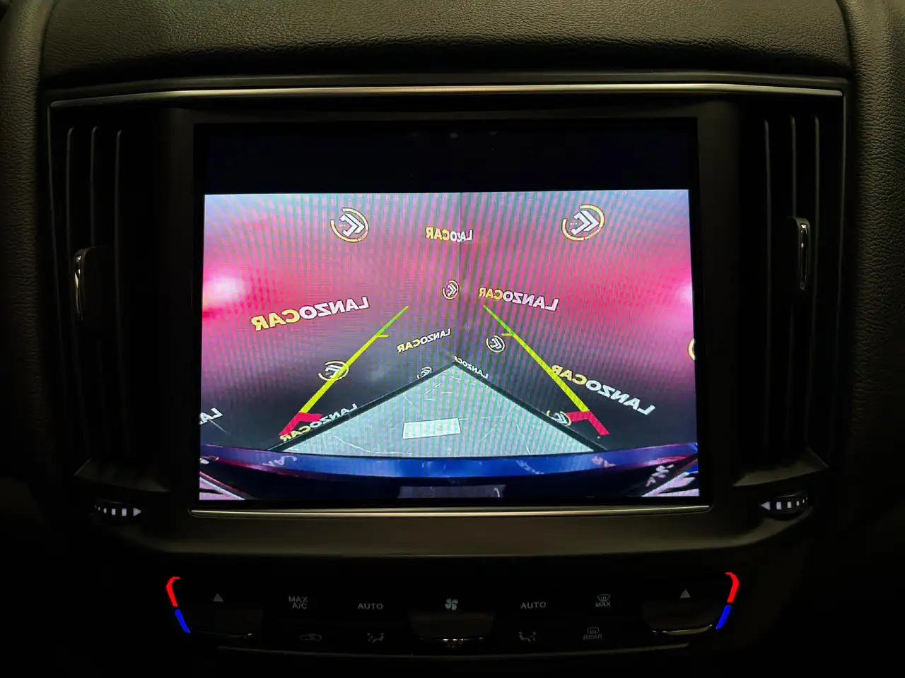 Maserati Levante 2021 — фото 8