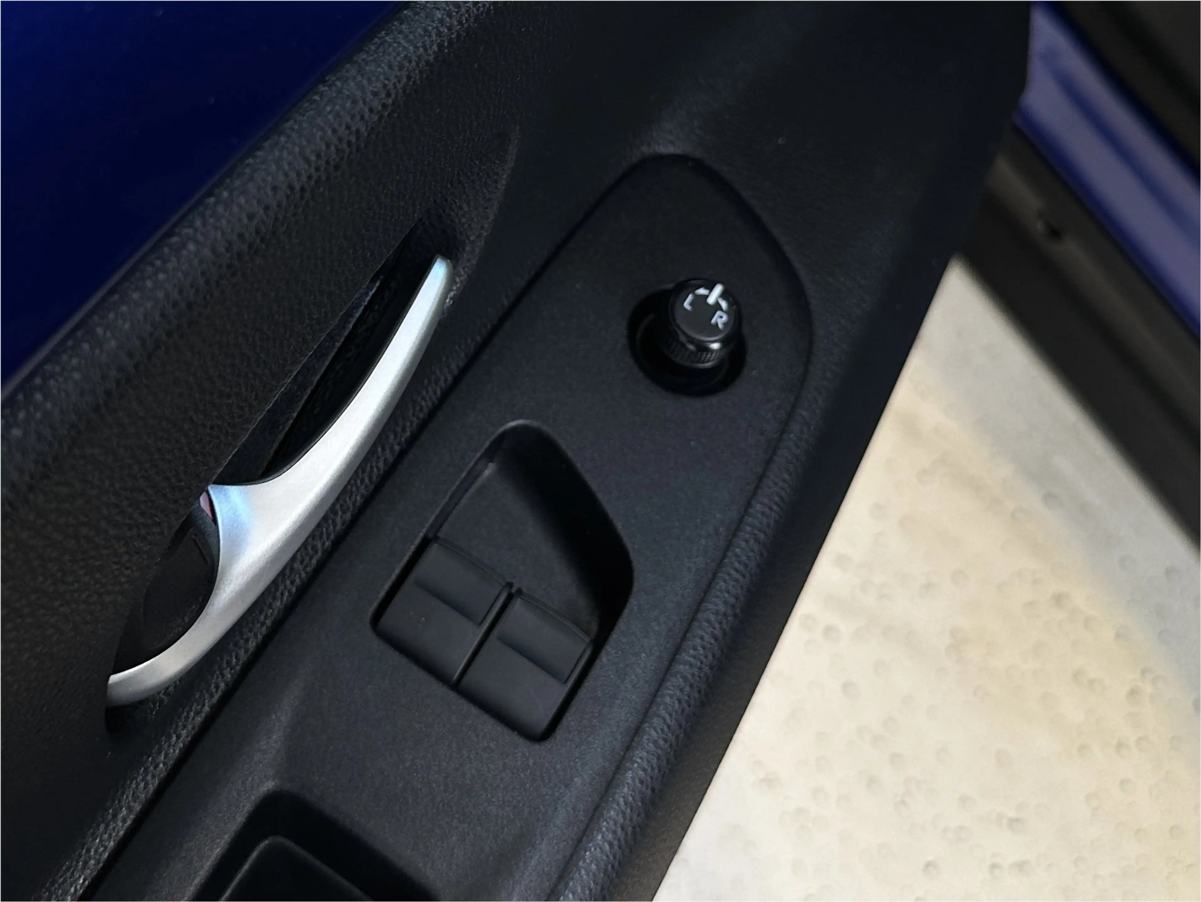 Toyota Aygo X 1.0 VVT-i MT Pulse | Apple Carplay/ Android Auto | — photo 26