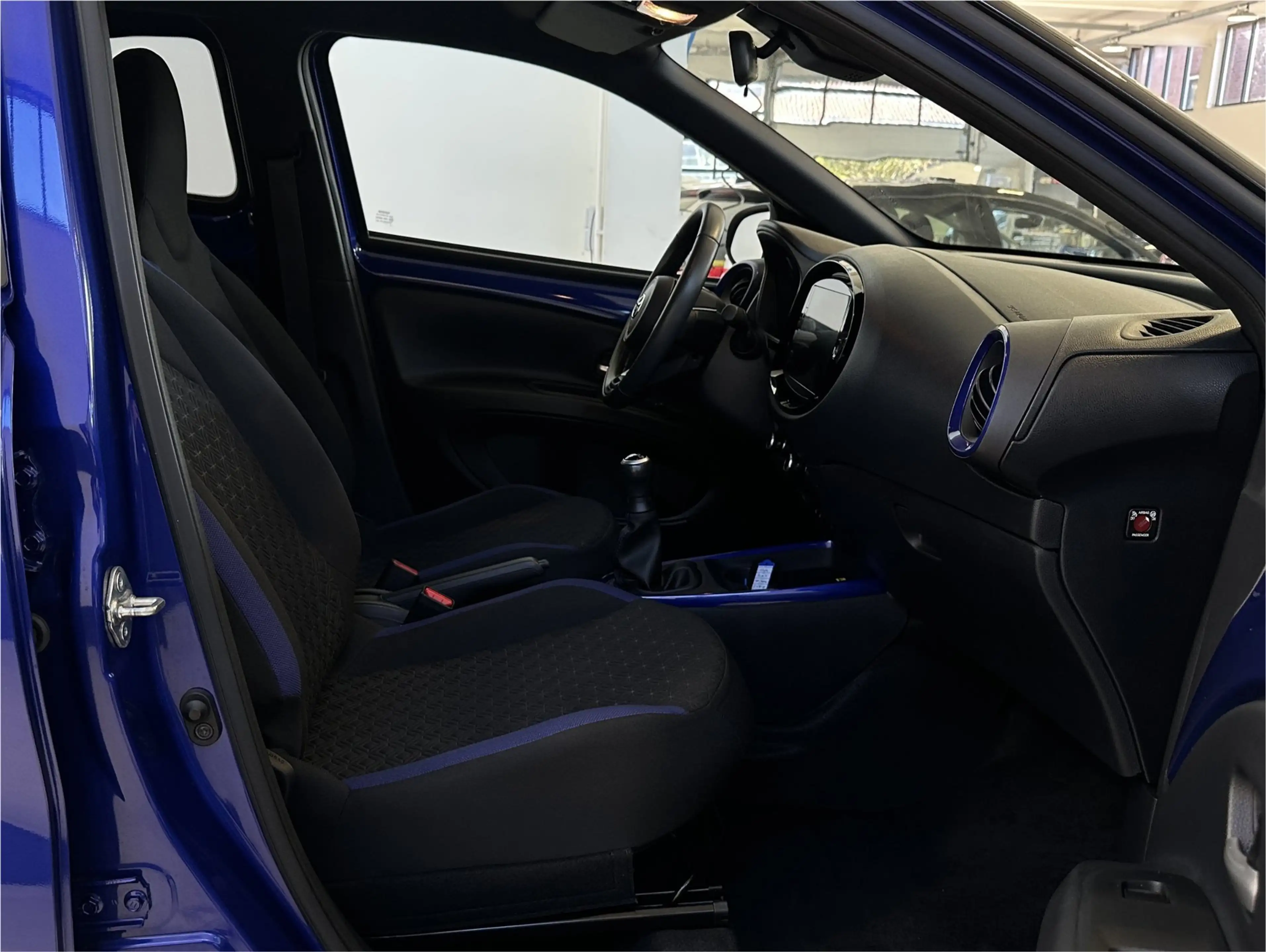 Toyota Aygo X 1.0 VVT-i MT Pulse | Apple Carplay/ Android Auto | — photo 28