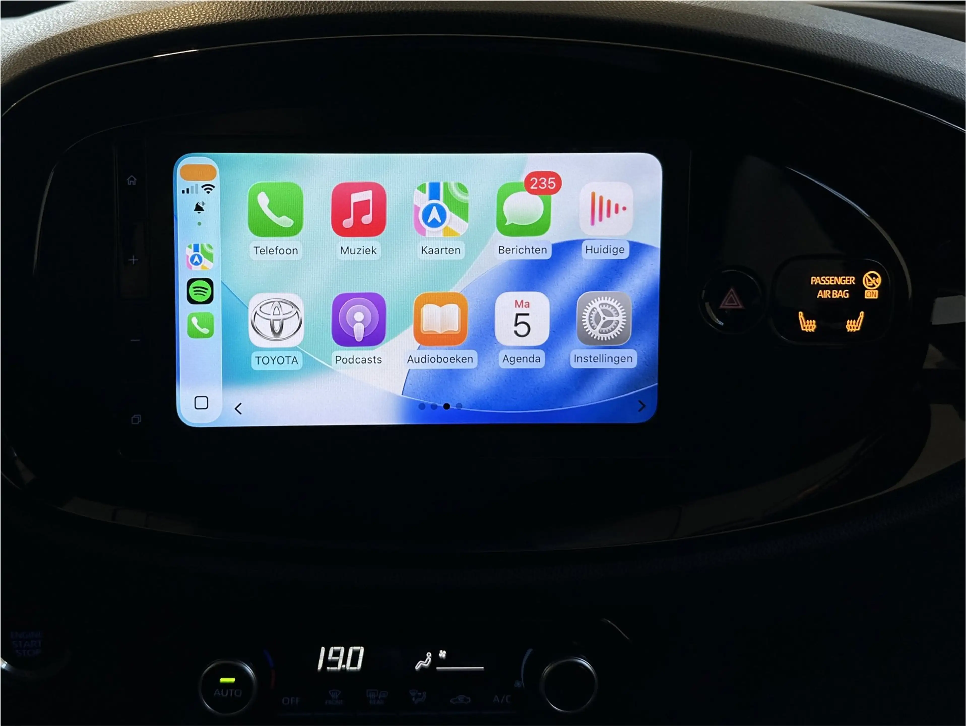 Toyota Aygo X 1.0 VVT-i MT Pulse | Apple Carplay/ Android Auto | — photo 14