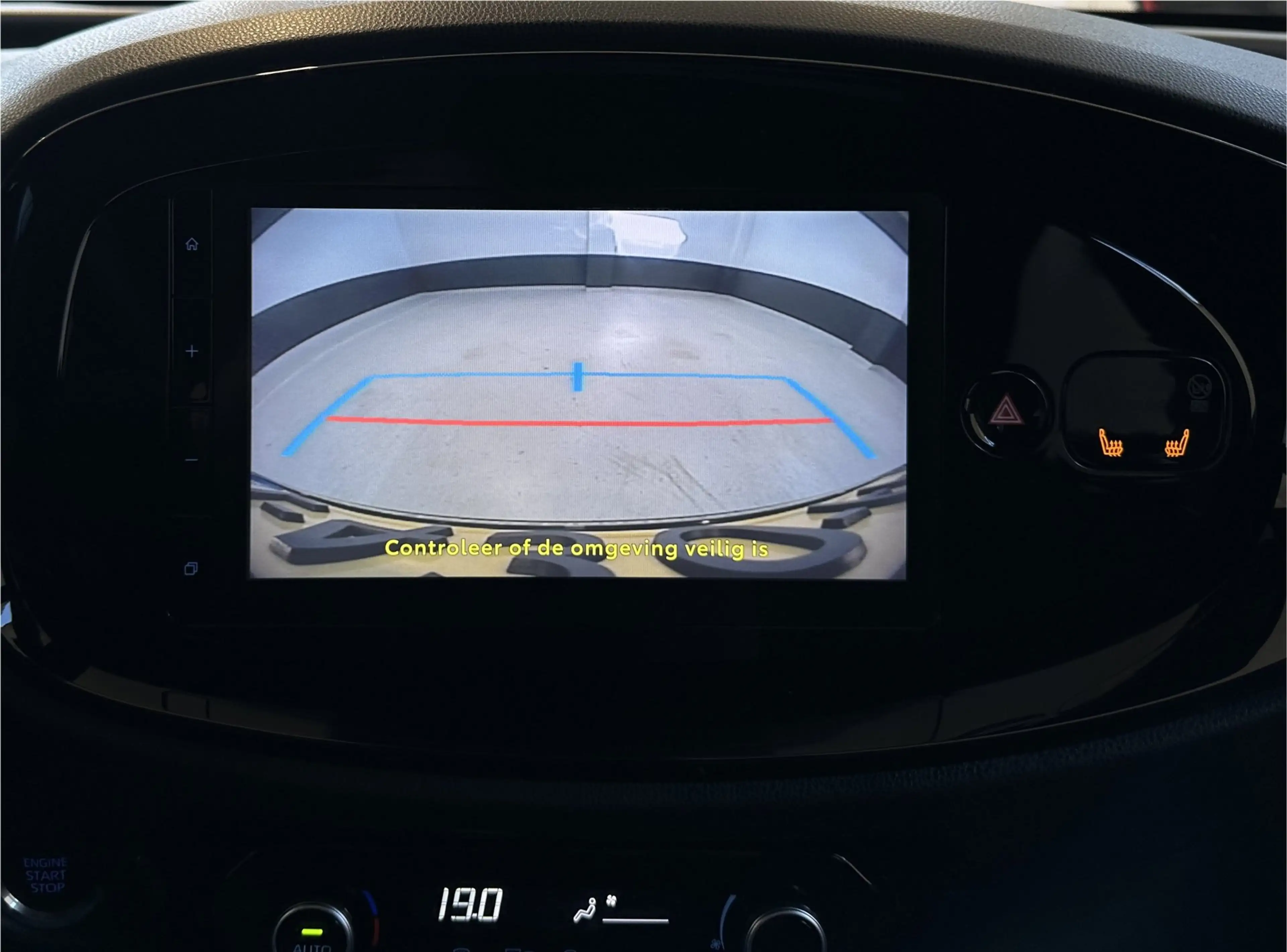 Toyota Aygo X 1.0 VVT-i MT Pulse | Apple Carplay/ Android Auto | — photo 12